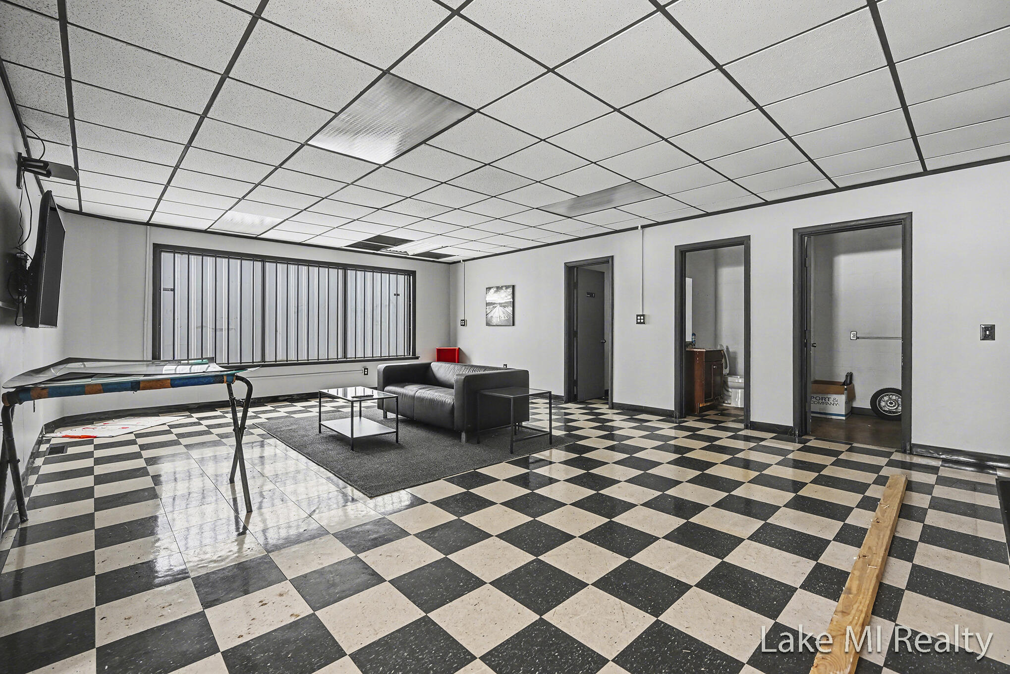 26030077 Property Photo 11