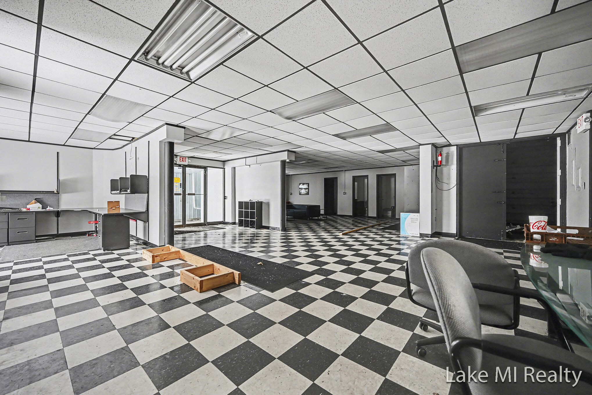 26030077 Property Photo 12