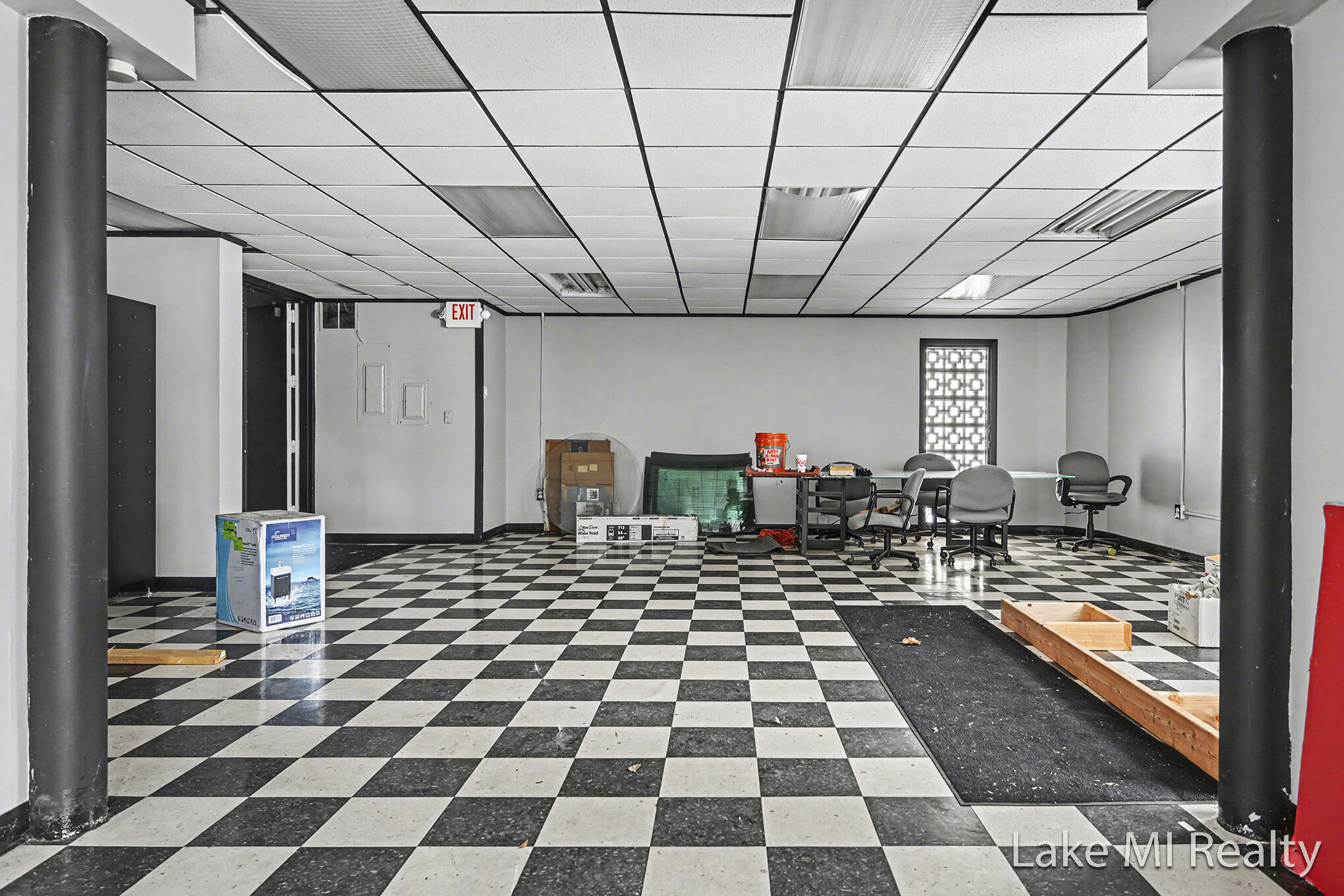 26030077 Property Photo 15