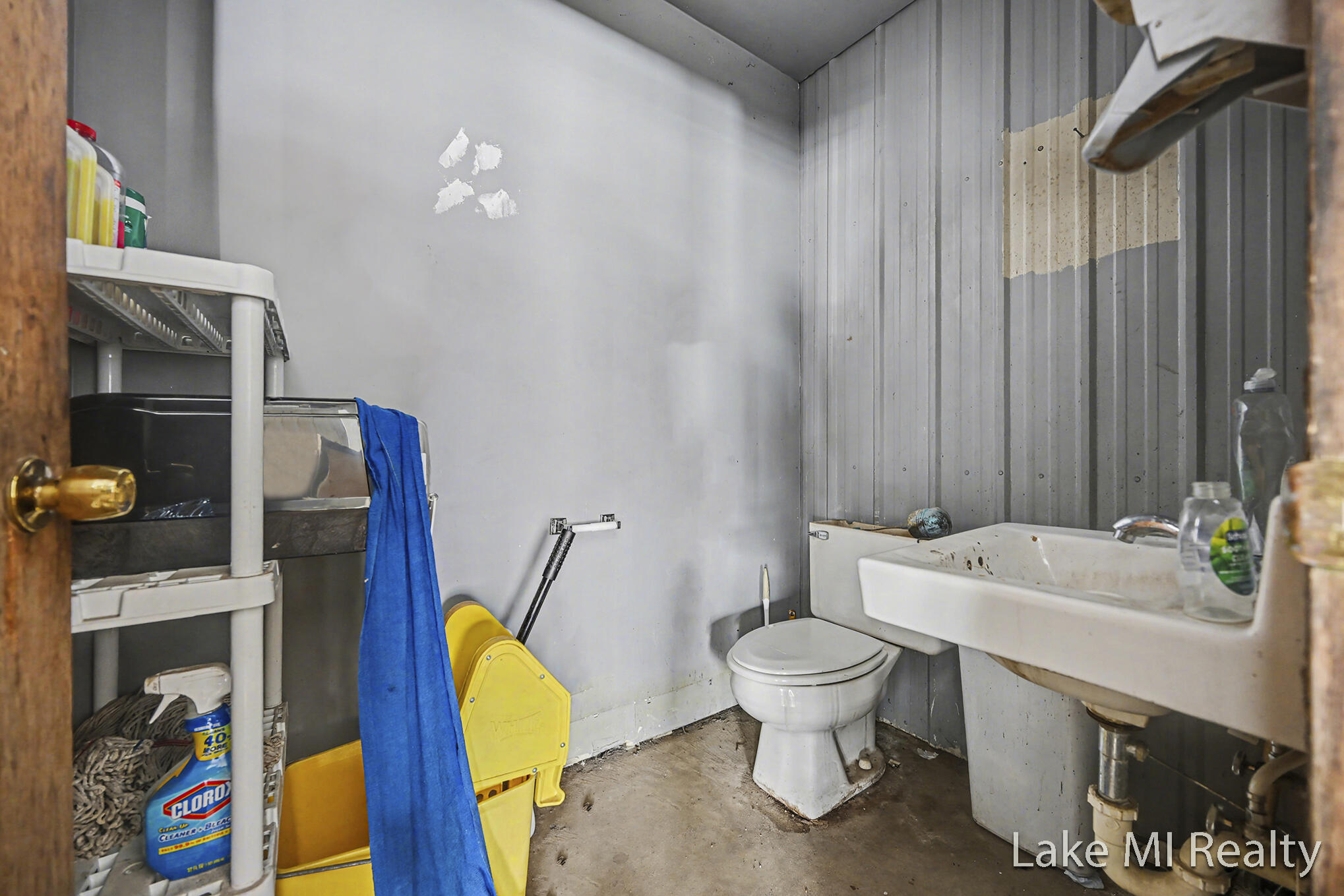 26030077 Property Photo 19