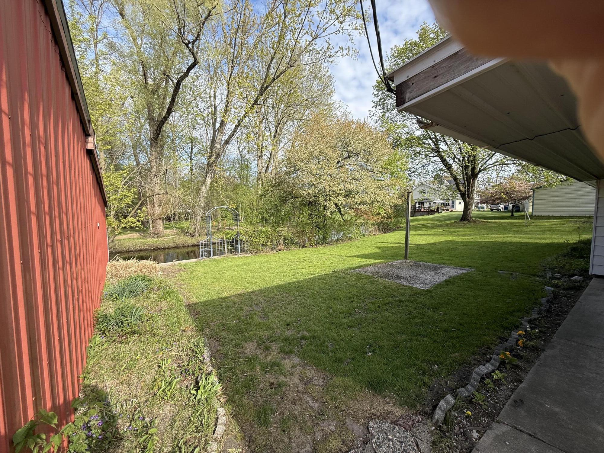 122 N Sherman Street Property Photo 9