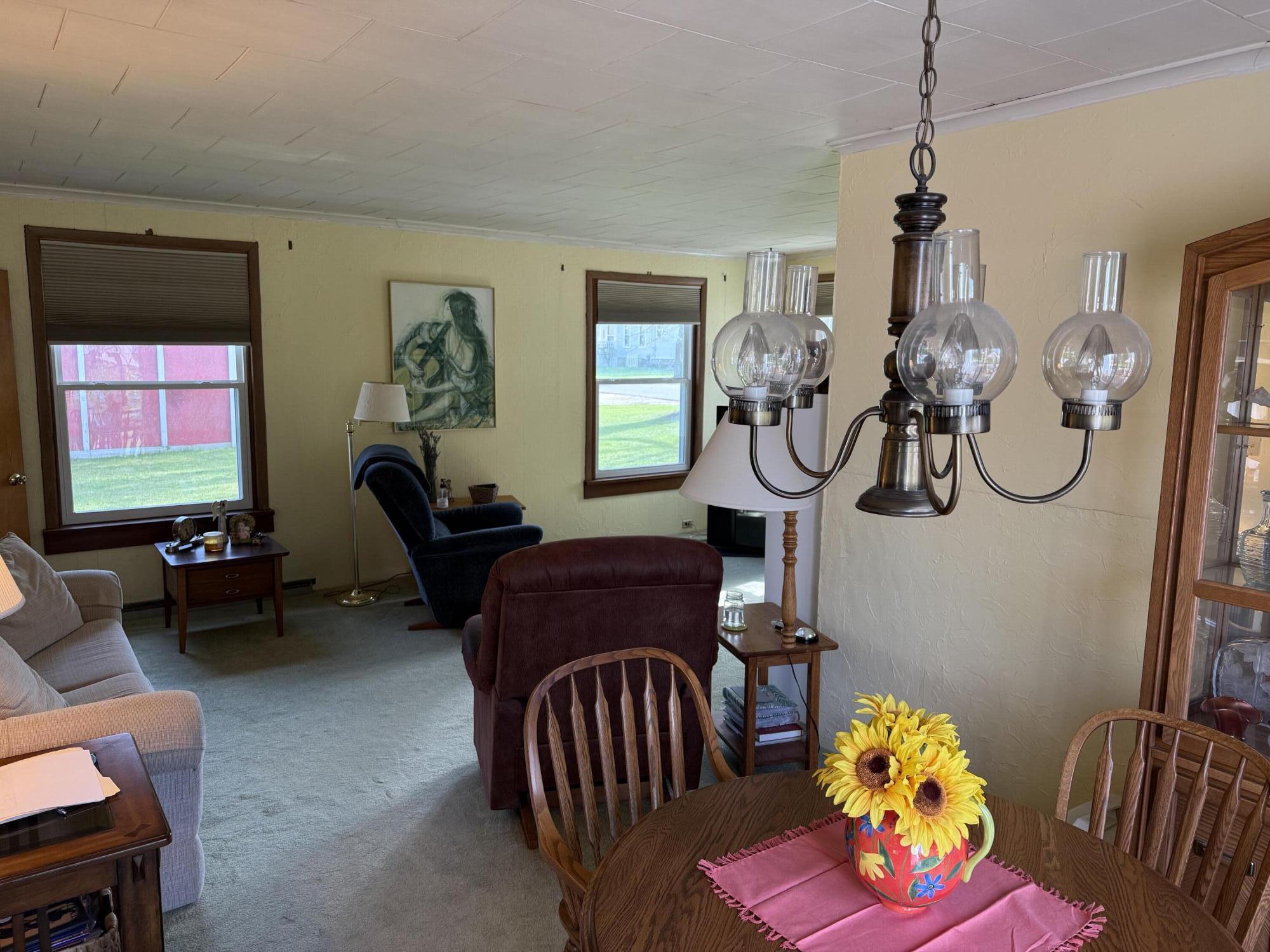 122 N Sherman Street Property Photo 29