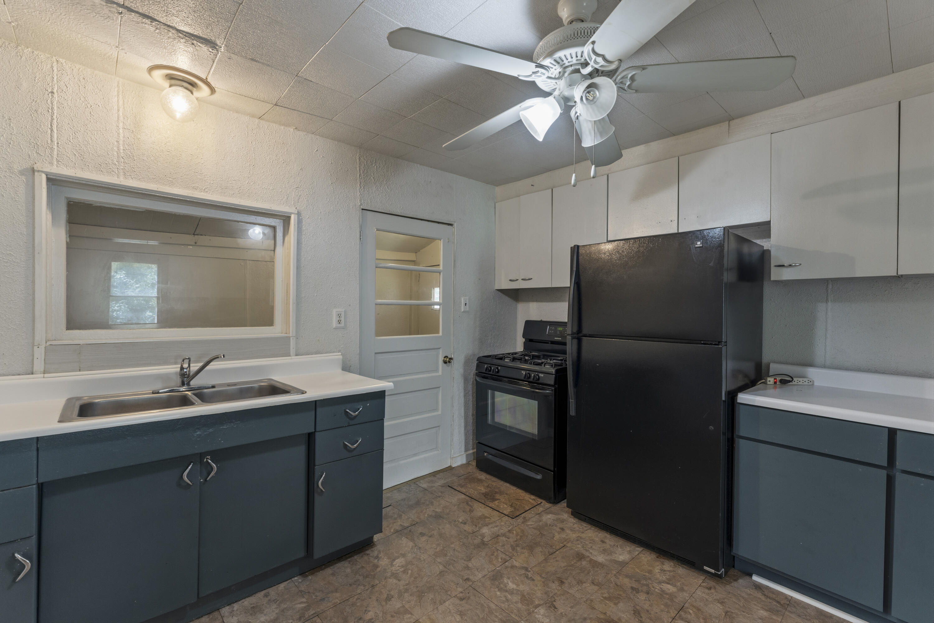 319 S 5th Street Property Photo 11