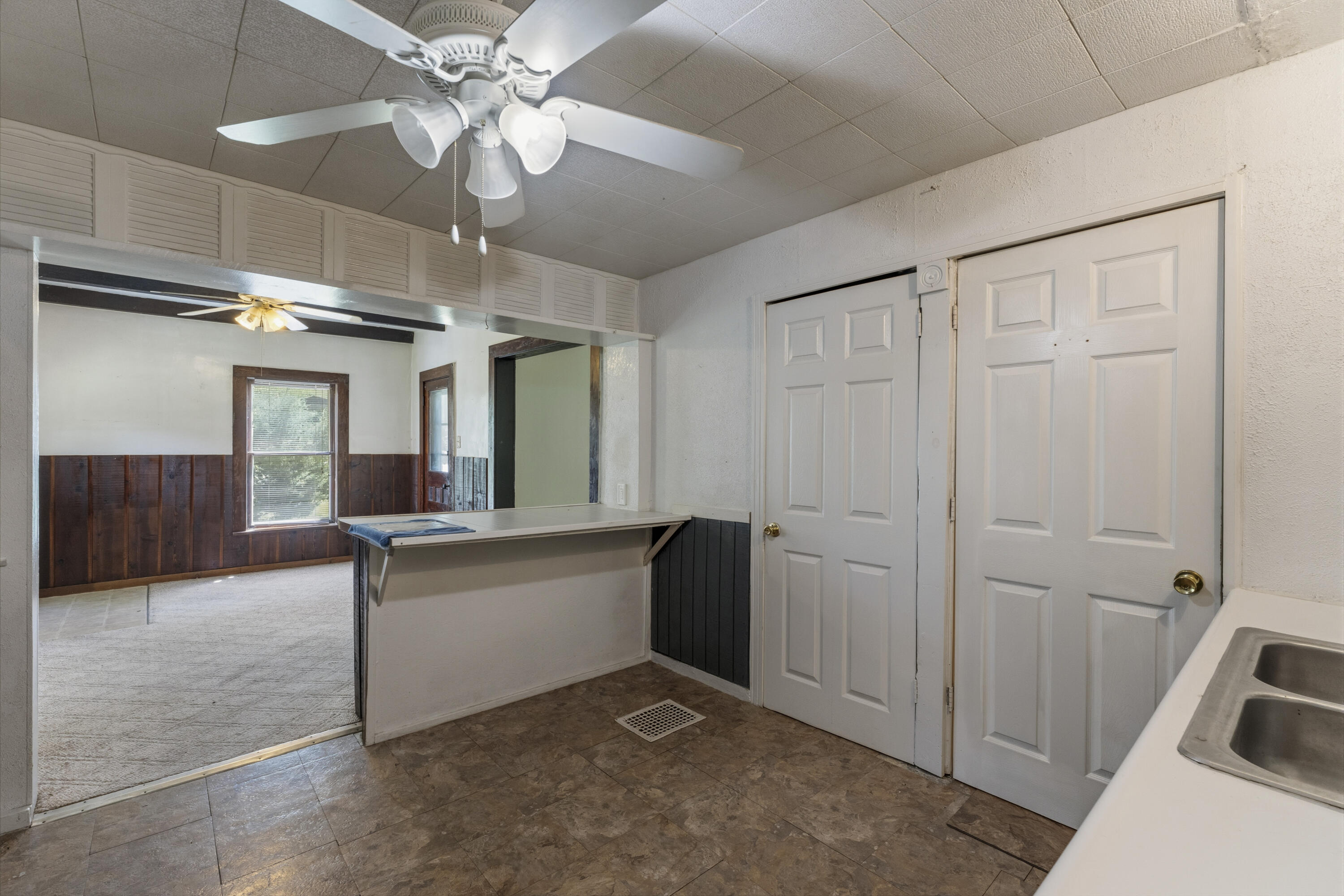 319 S 5th Street Property Photo 12