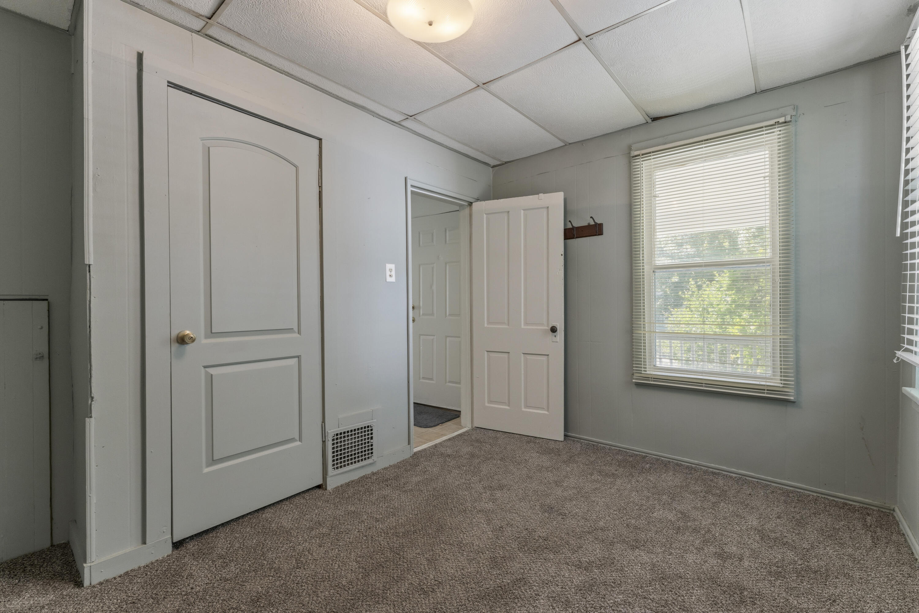 319 S 5th Street Property Photo 16