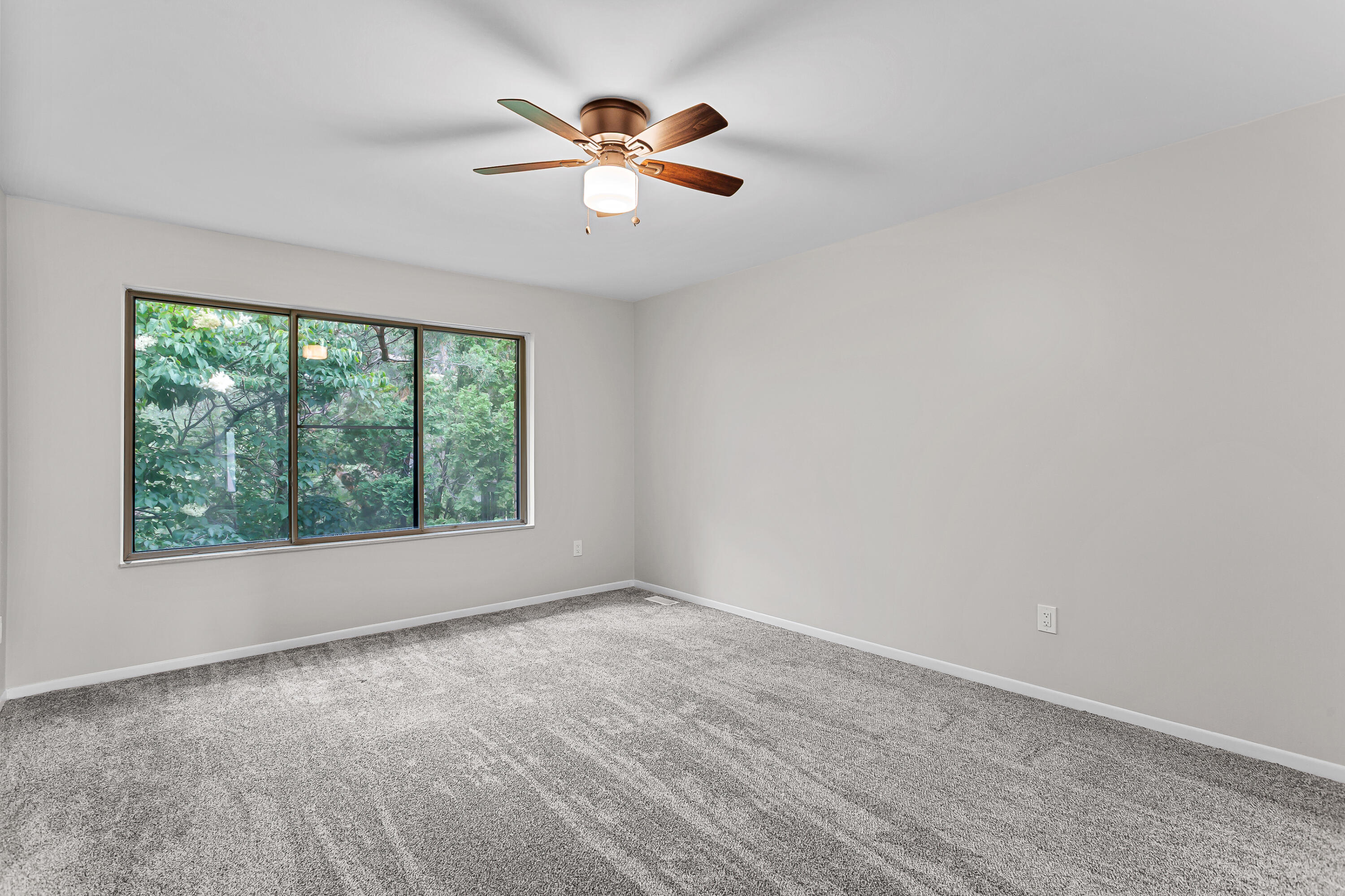 2260 Bordeaux Street Property Photo 33