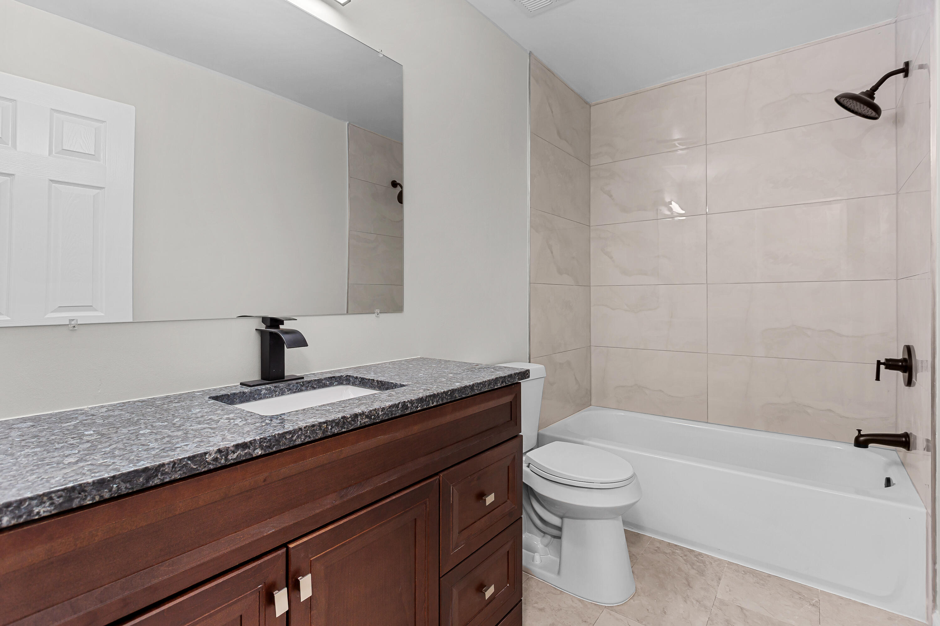 2260 Bordeaux Street Property Photo 43