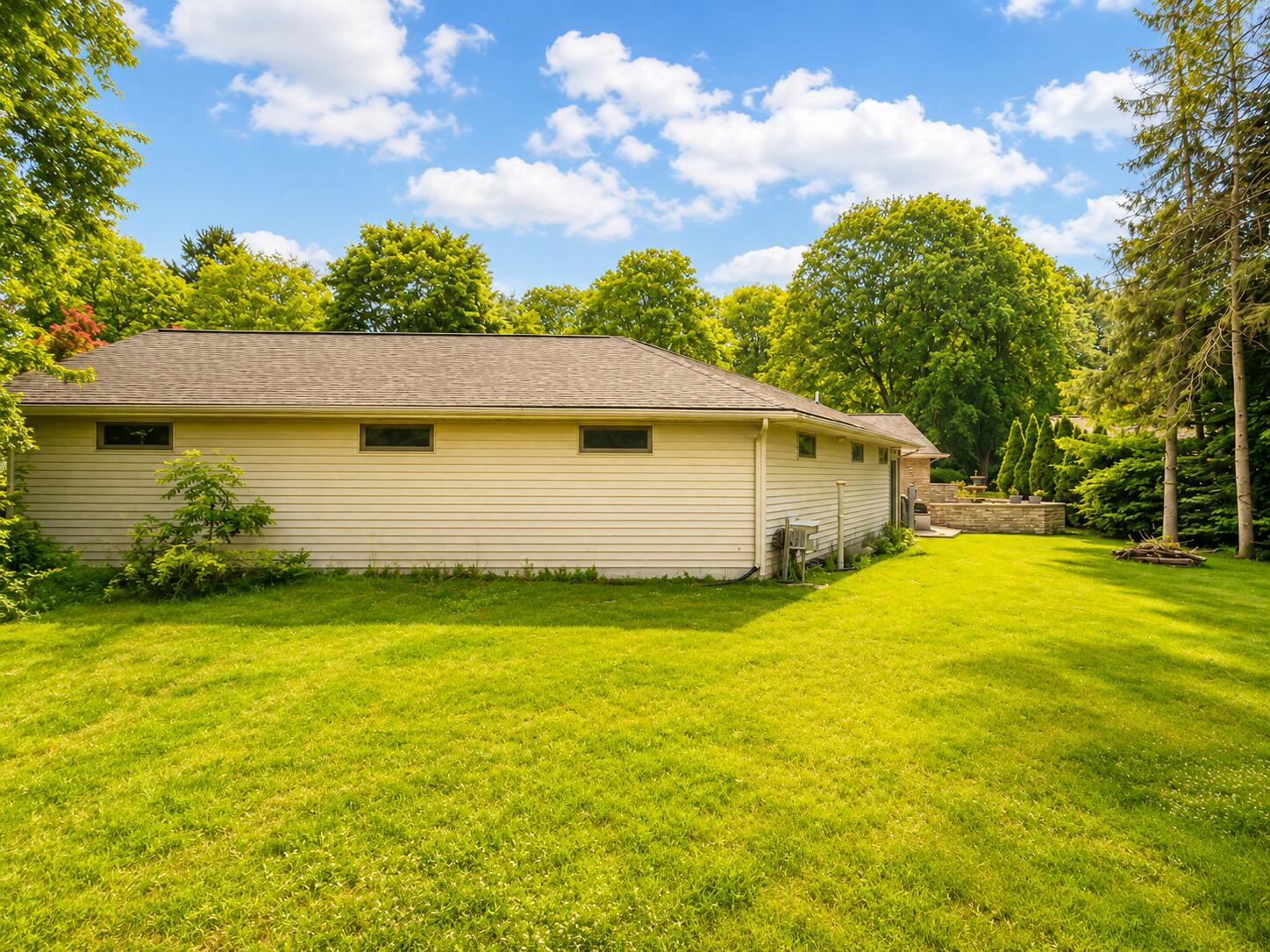 4593 Chippewa Drive Property Photo 10