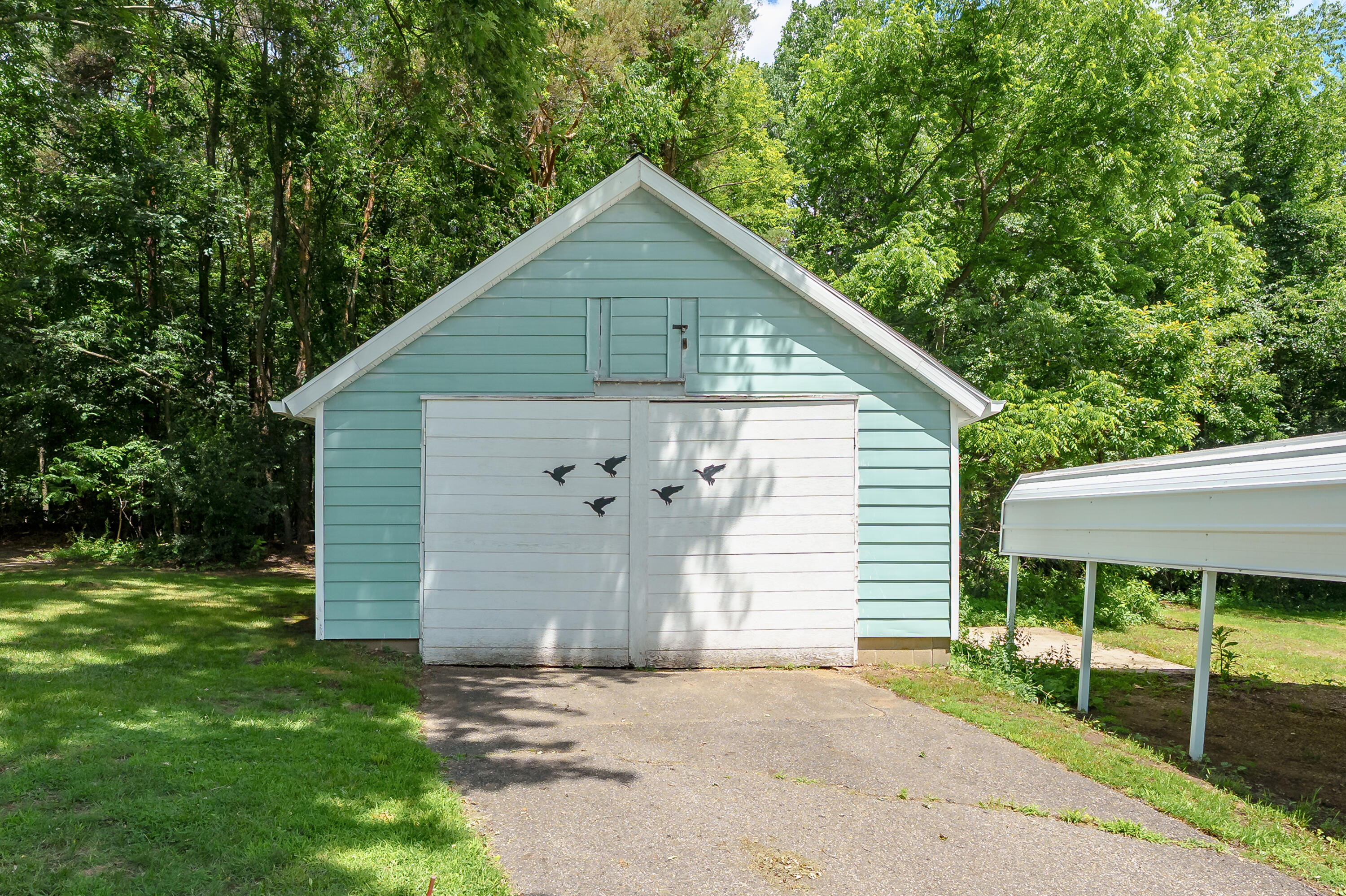 4445 Sassafras Lane Property Photo 7