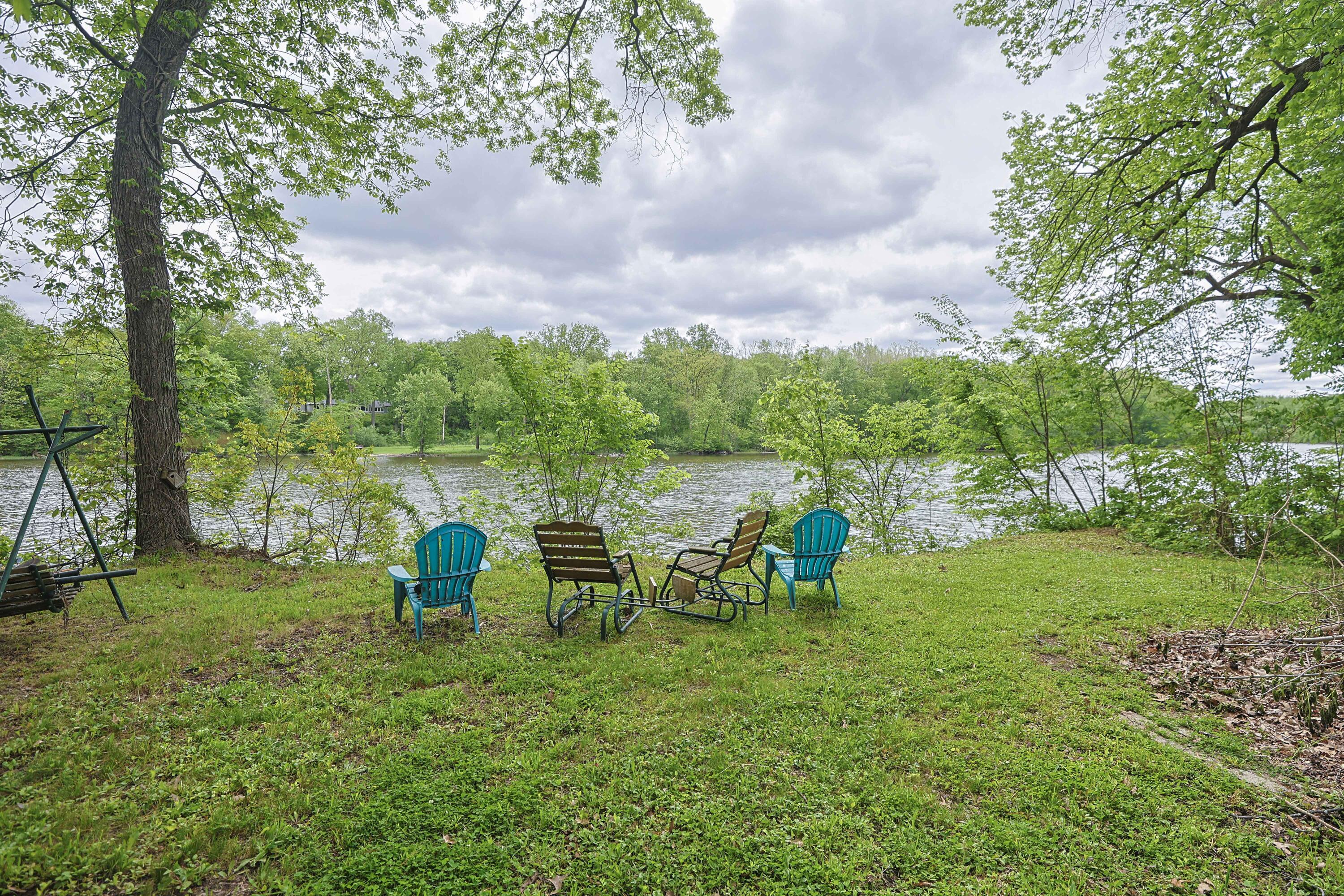 1905 Champlain Drive Property Photo 2