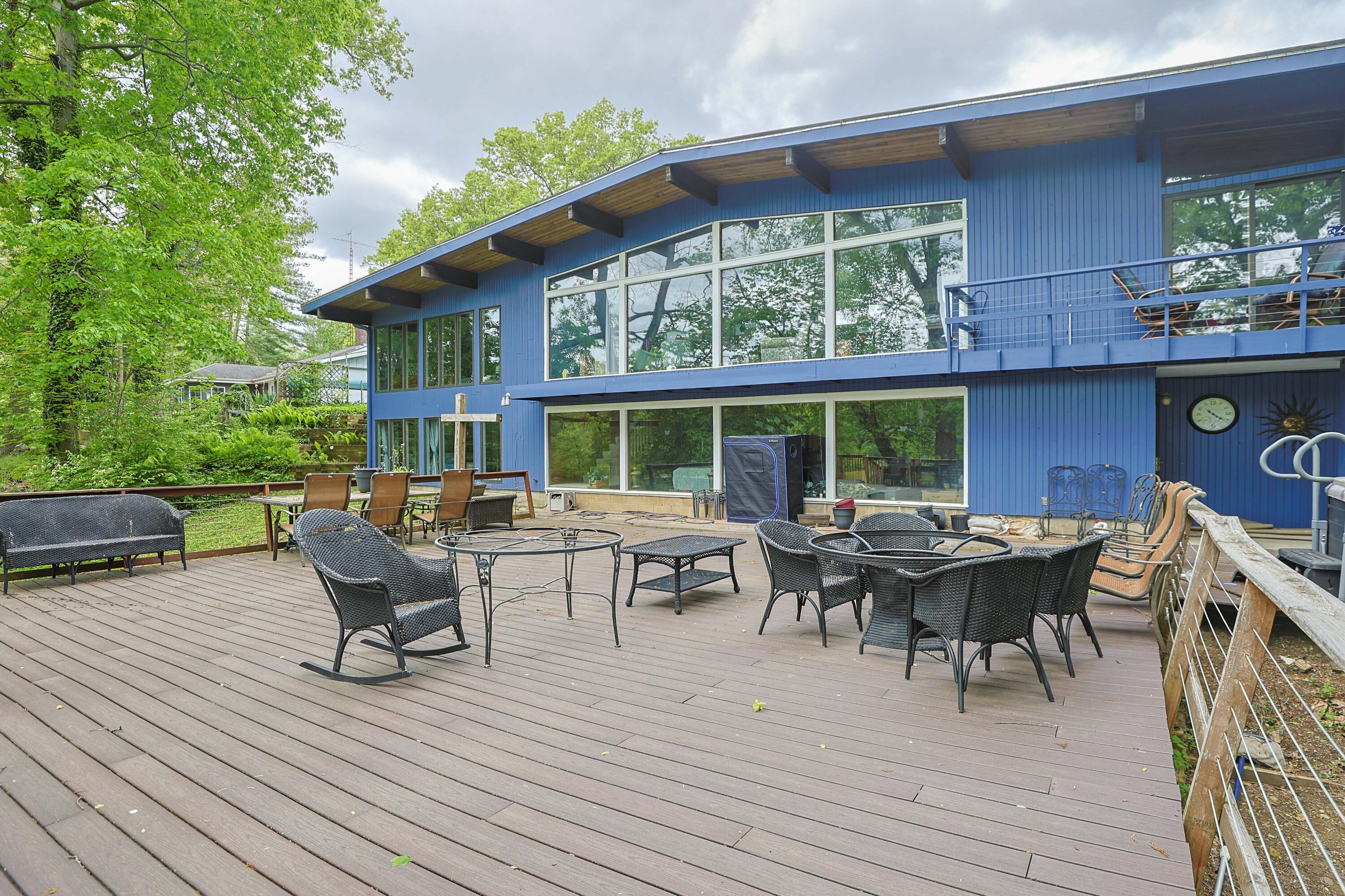 1905 Champlain Drive Property Photo 13