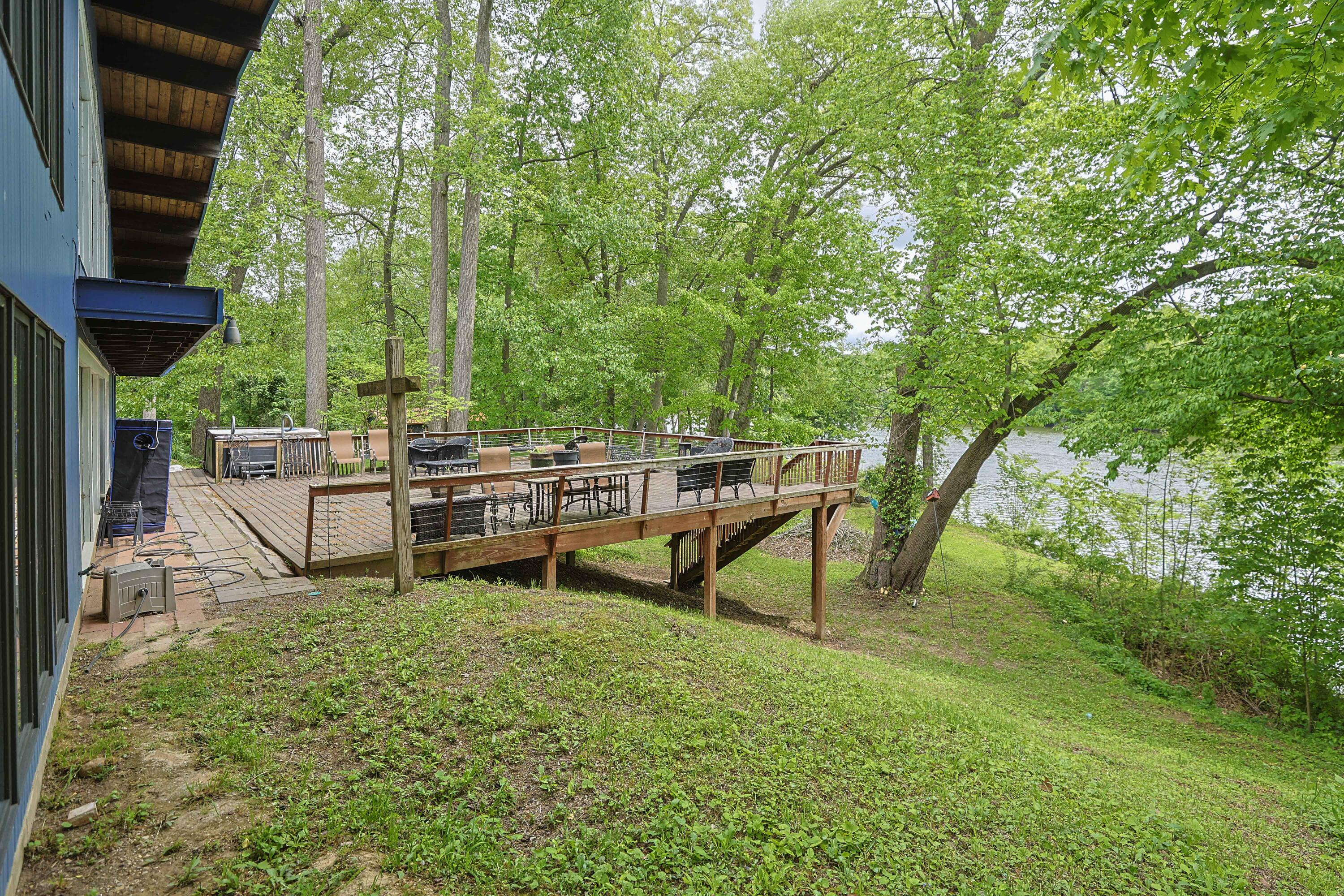 1905 Champlain Drive Property Photo 26