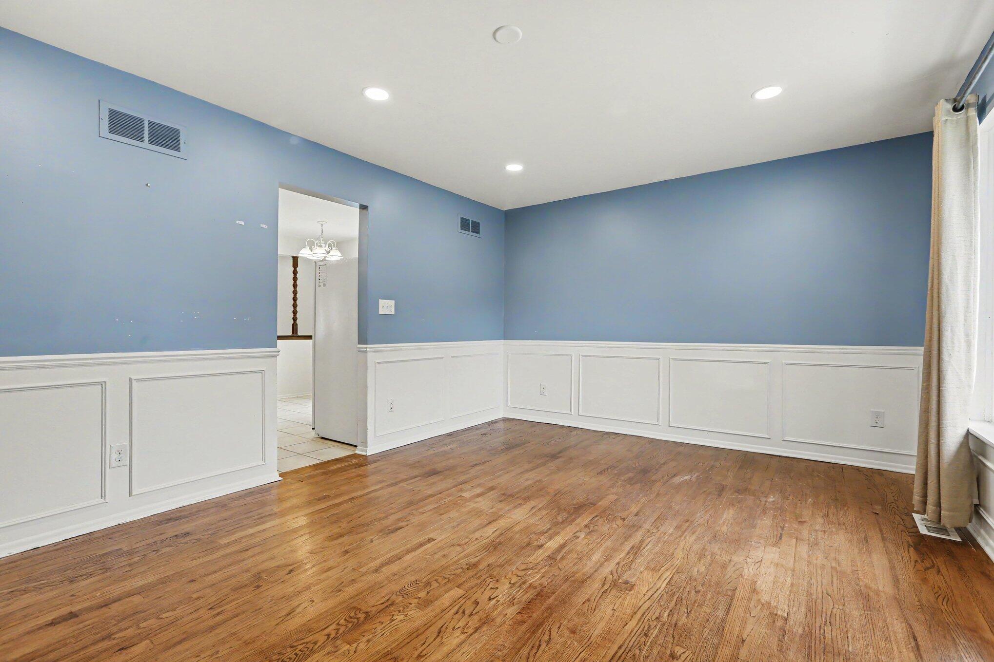 8485 Forrest Drive Property Photo 6