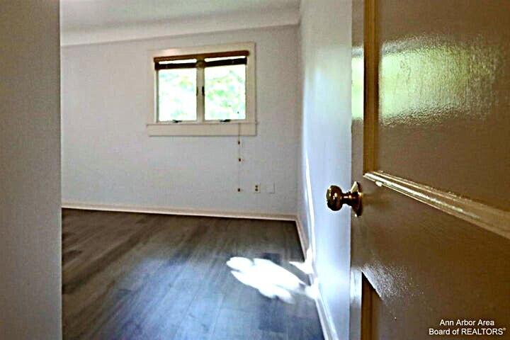 611 Robin Road Property Photo 18