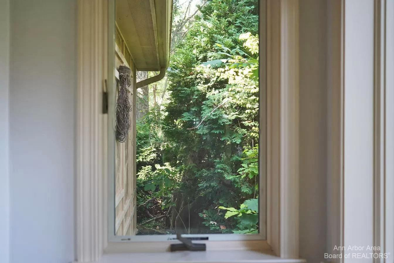 611 Robin Road Property Photo 24