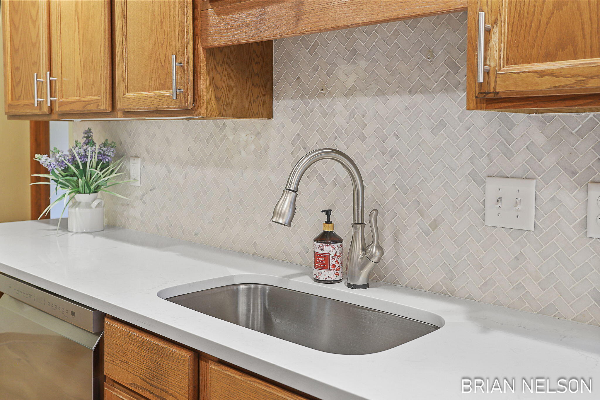 205 Parkside Drive Property Photo 9