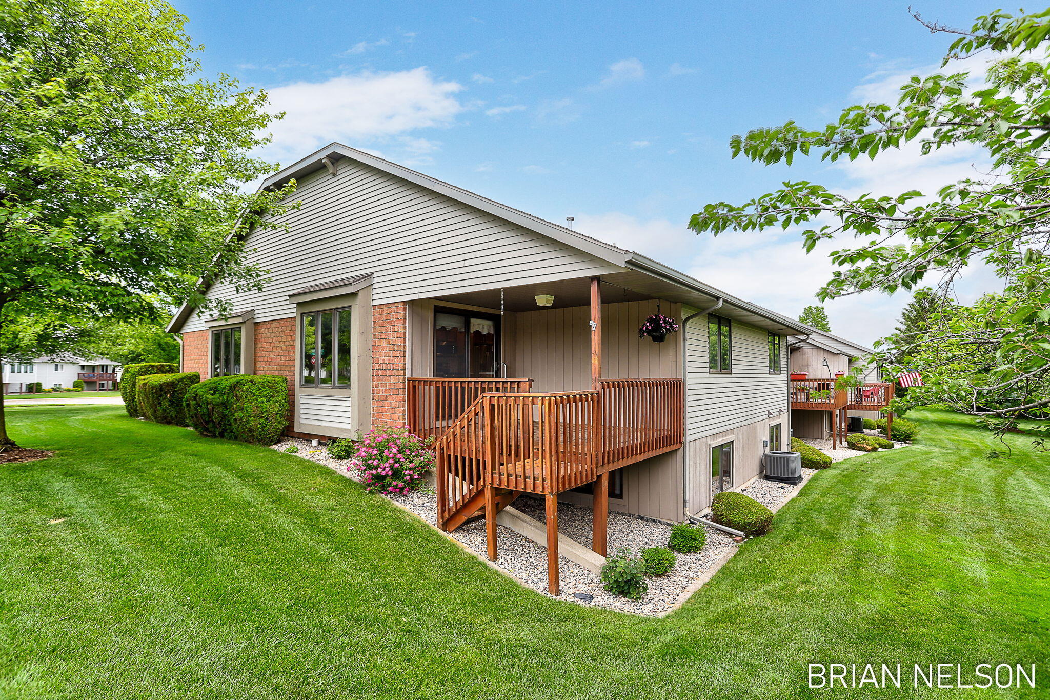 205 Parkside Drive Property Photo 40