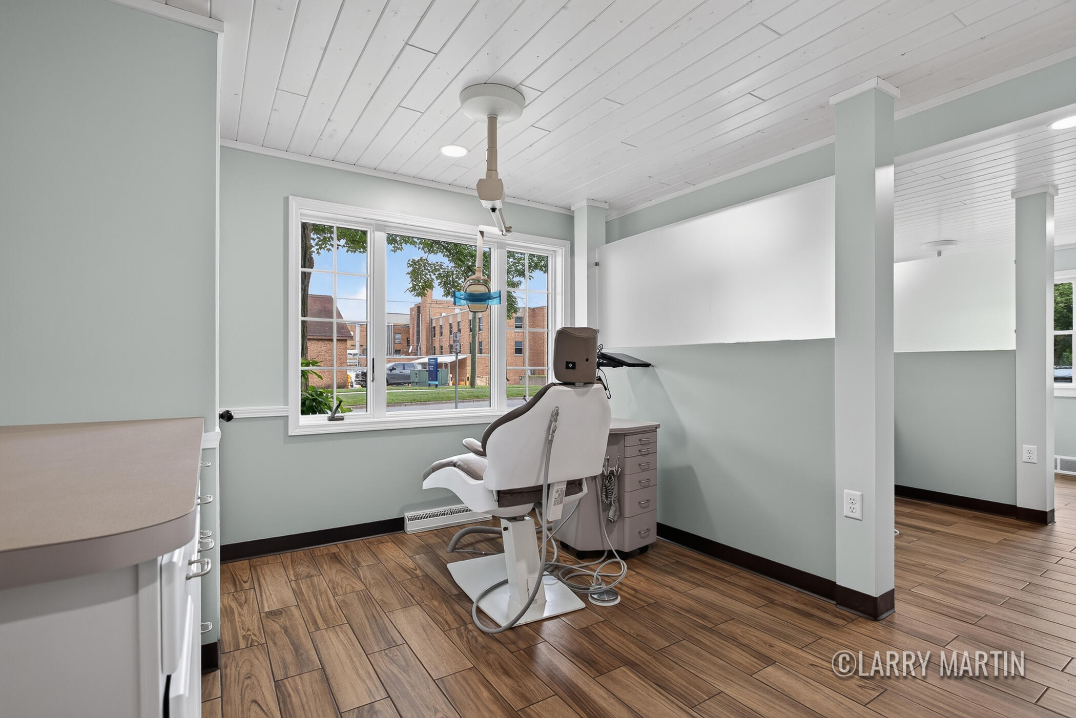 224 S Weaver Avenue Property Photo 8