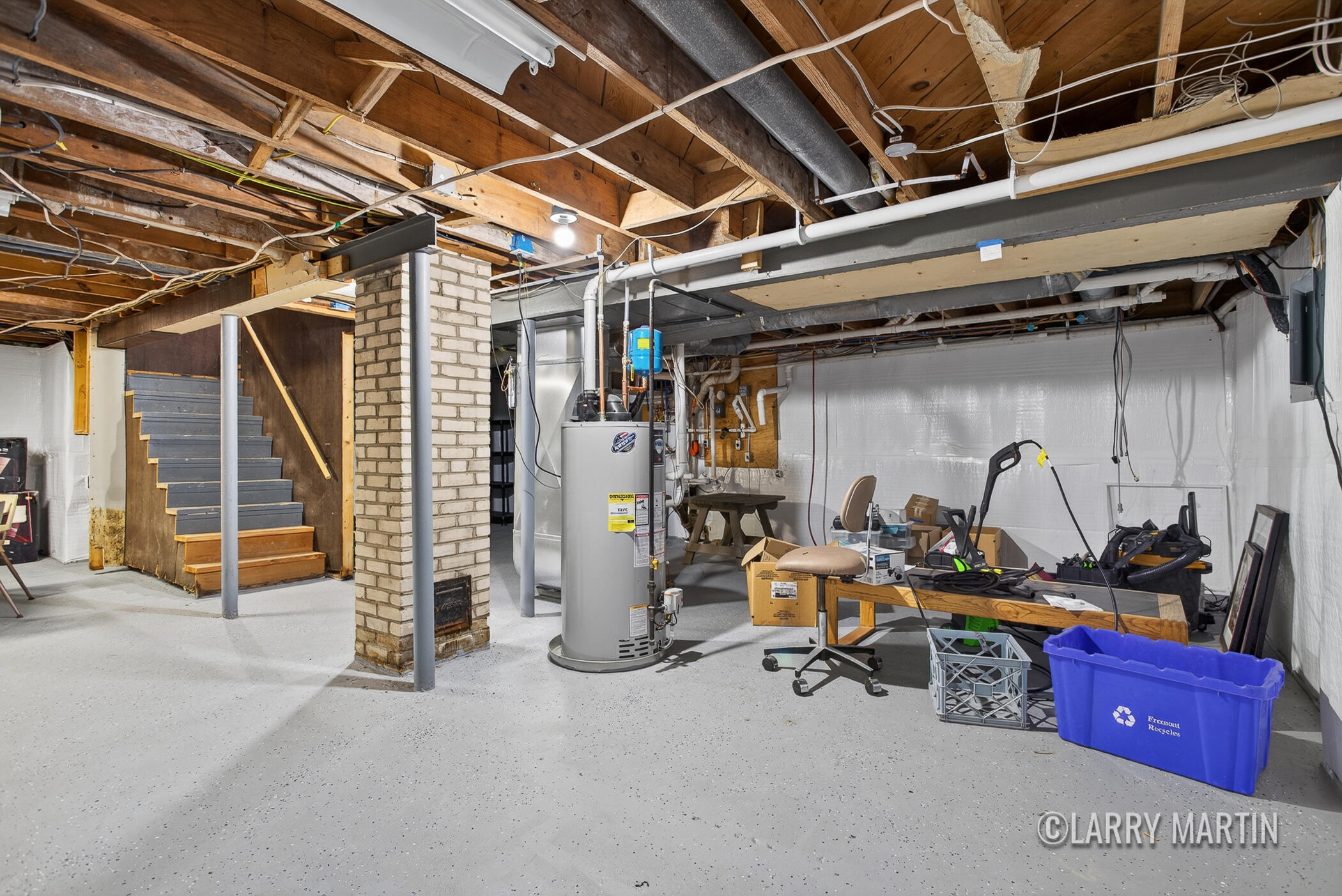 224 S Weaver Avenue Property Photo 13