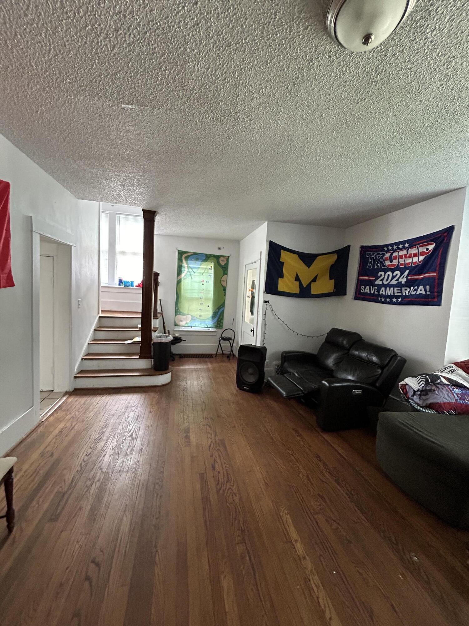 612 Pearl Street Property Photo 9