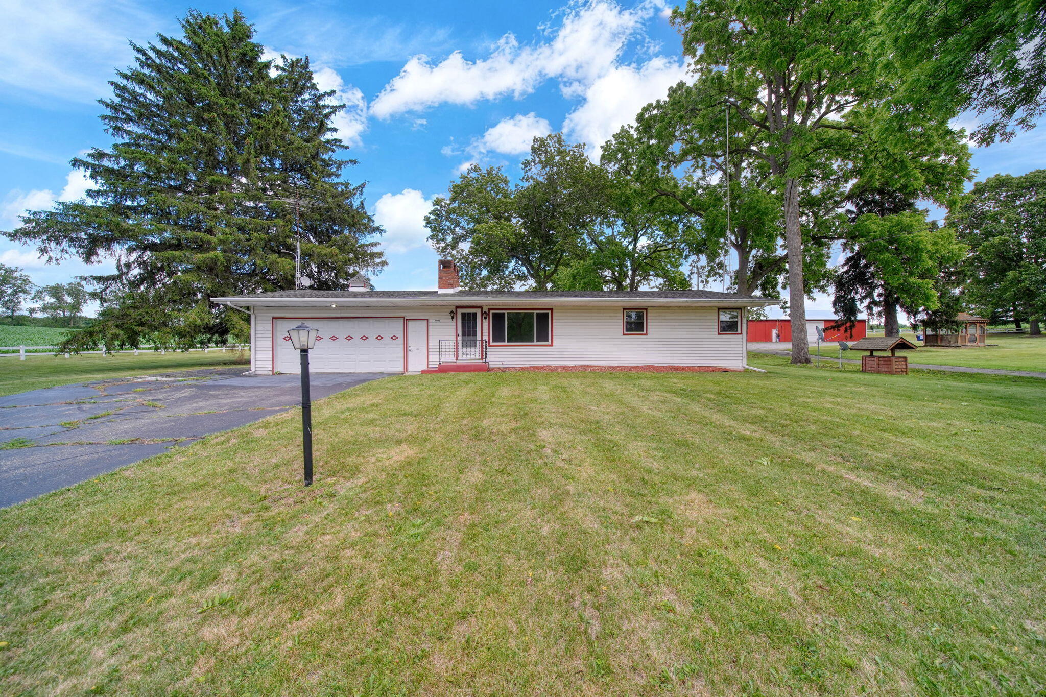 9801 Peterson Road Property Photo 8