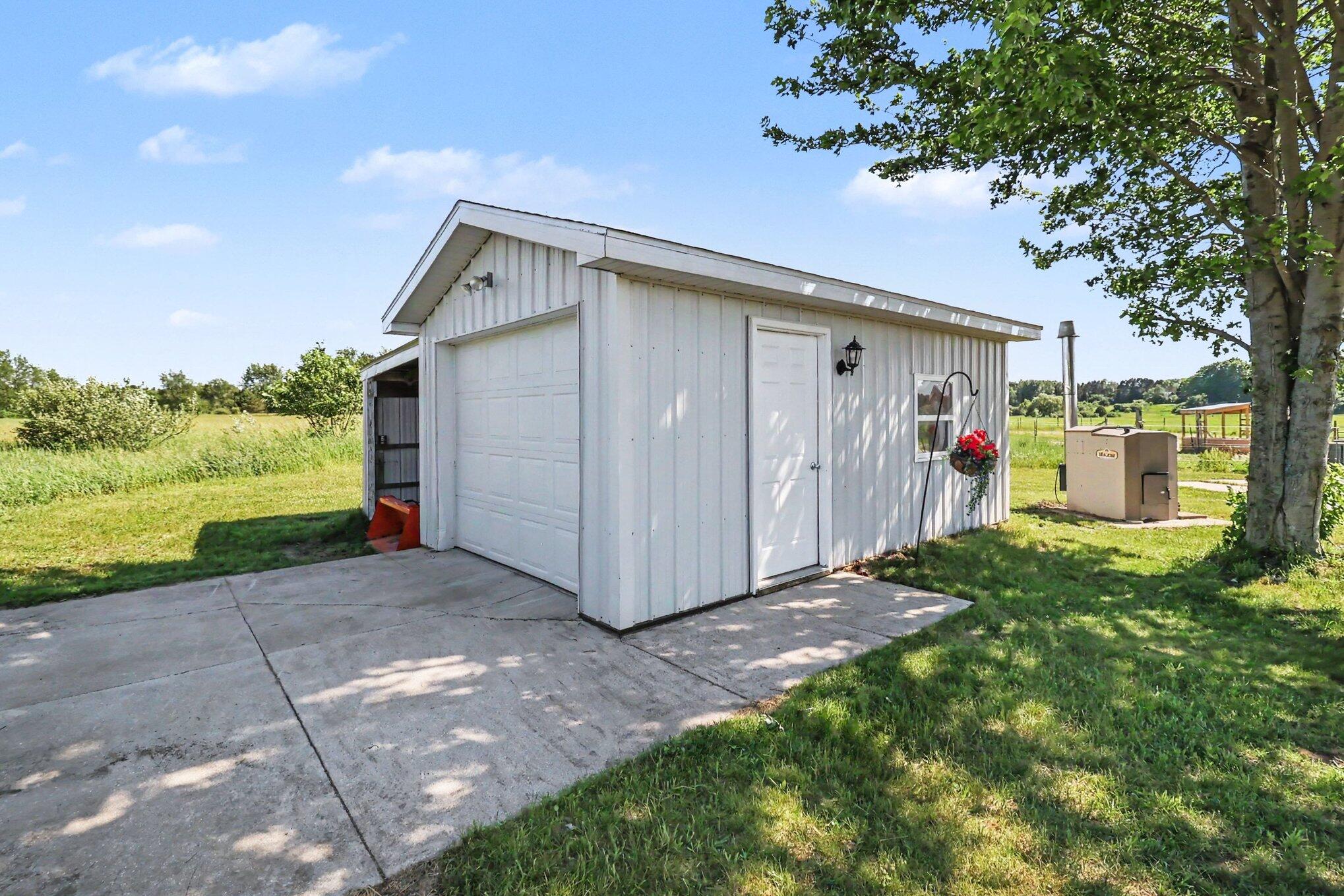 1415 First Street Property Photo 27