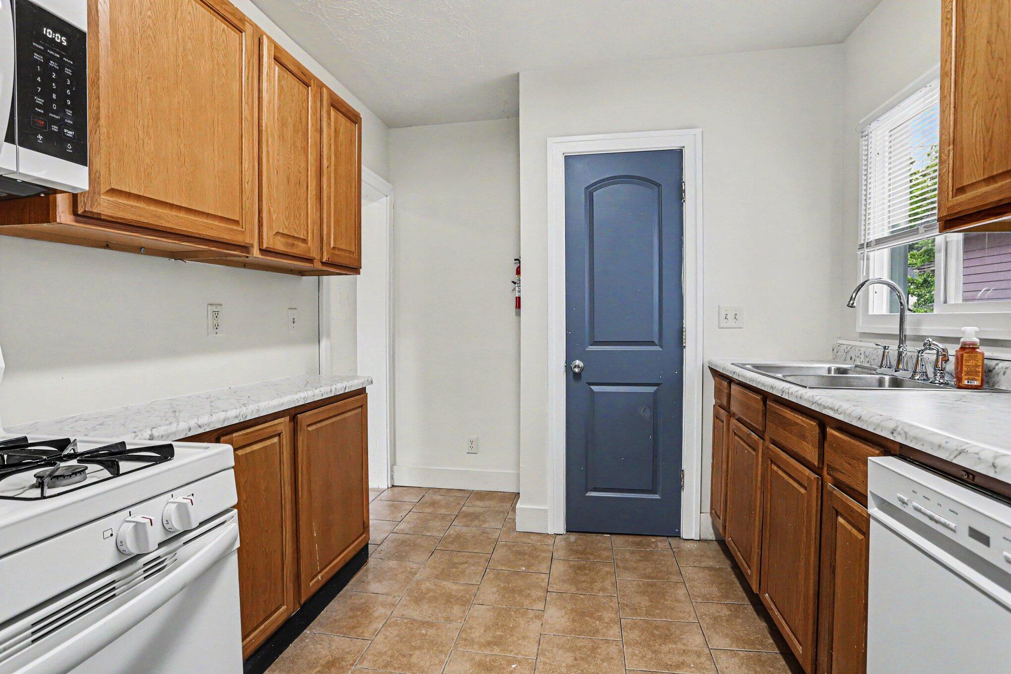 625 Mccourtie Street Property Photo 9