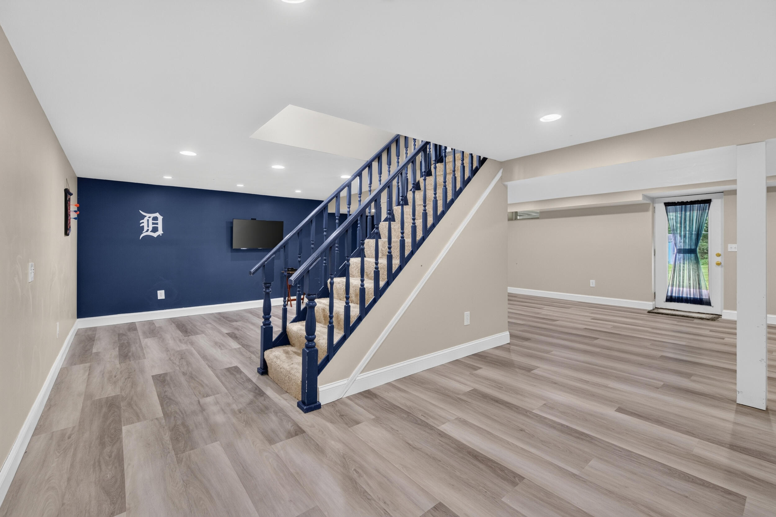 6276 Burning Tree Street Property Photo 42