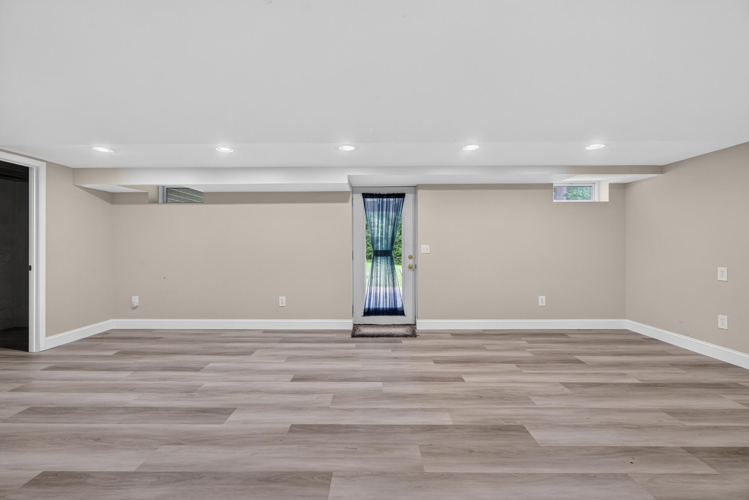 6276 Burning Tree Street Property Photo 45