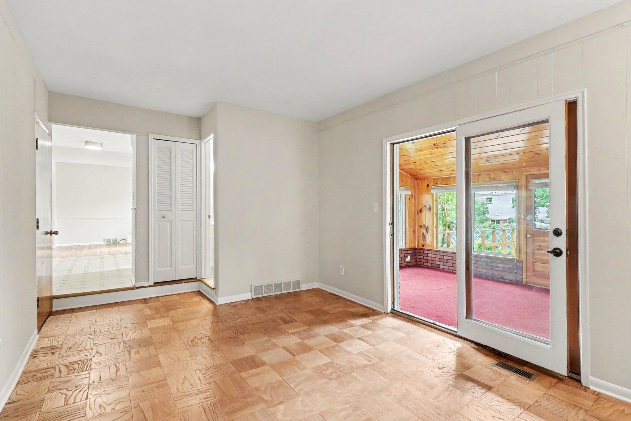 2819 Yost Boulevard Property Photo 8