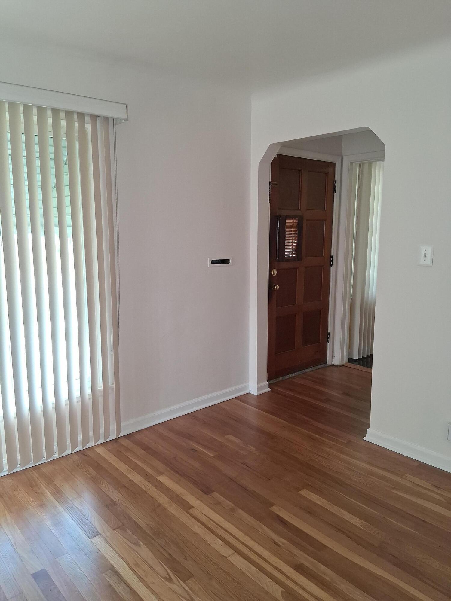 18211 Stansbury Avenue Property Photo 8