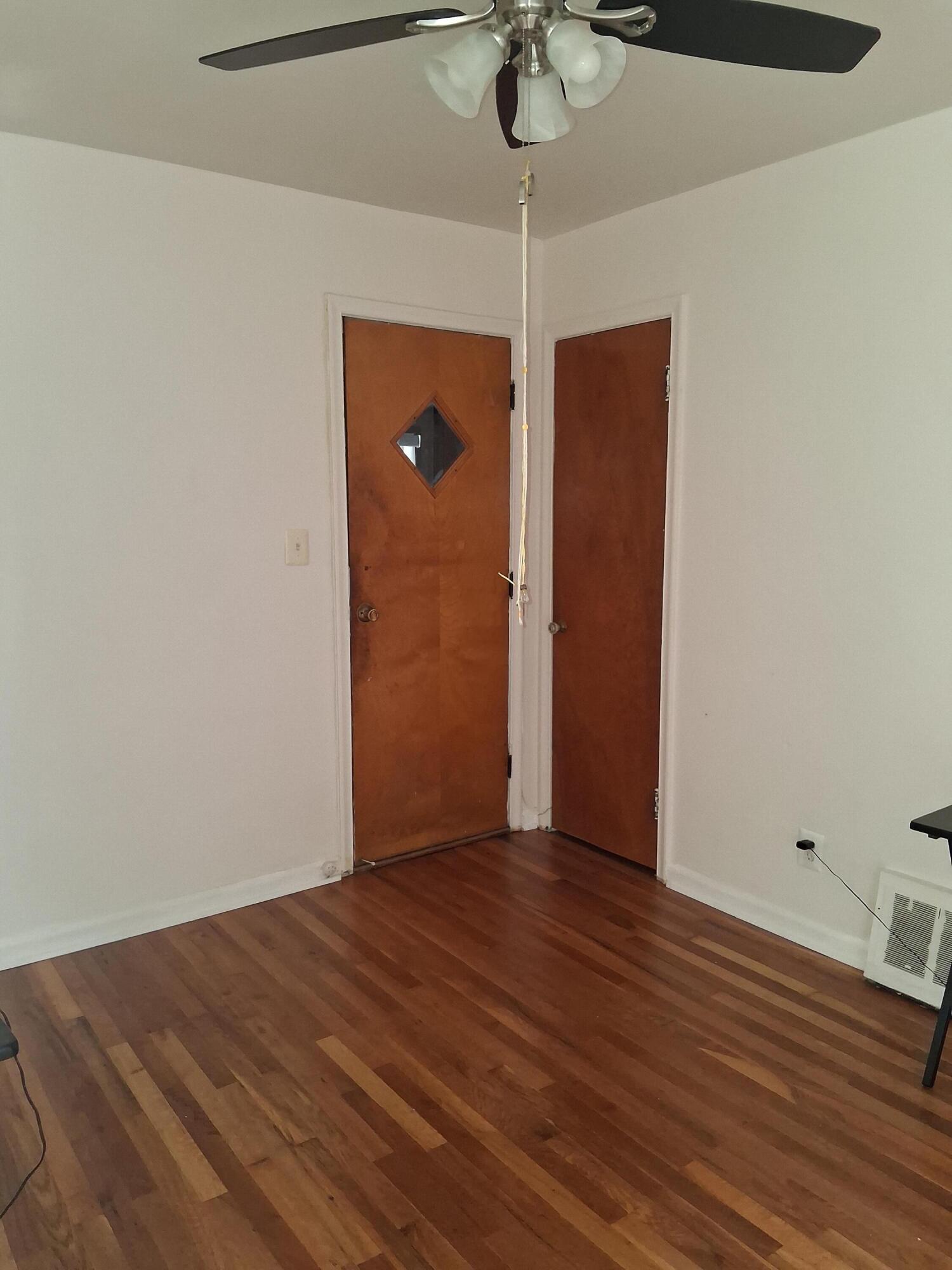 18211 Stansbury Avenue Property Photo 14