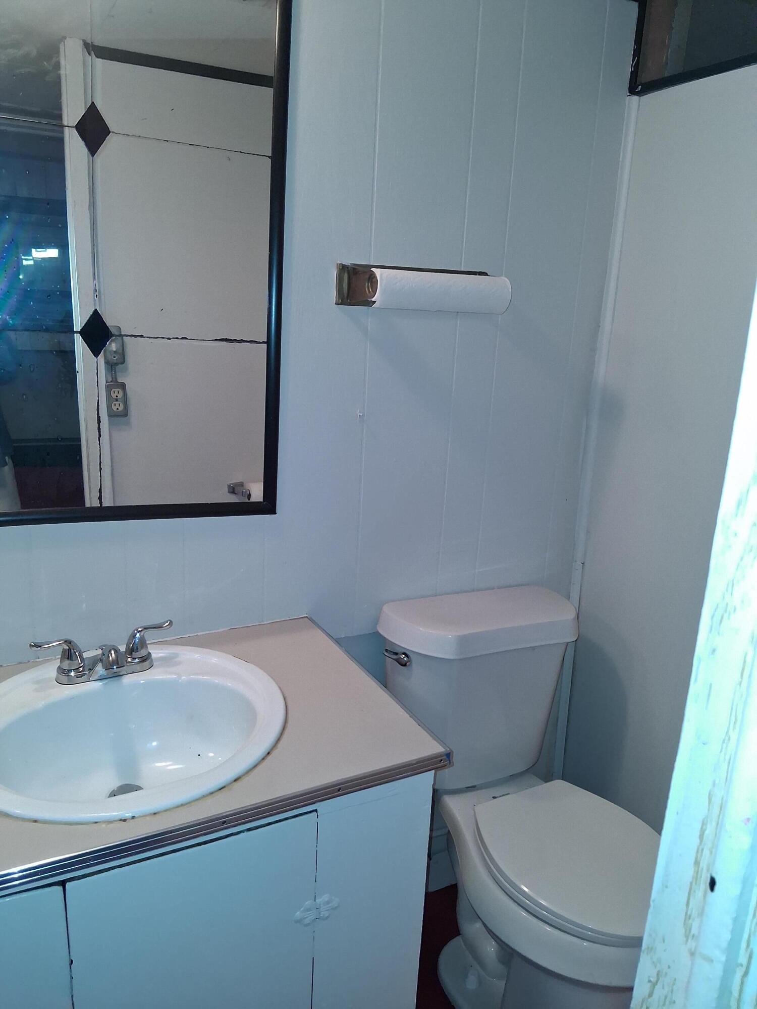 18211 Stansbury Avenue Property Photo 31