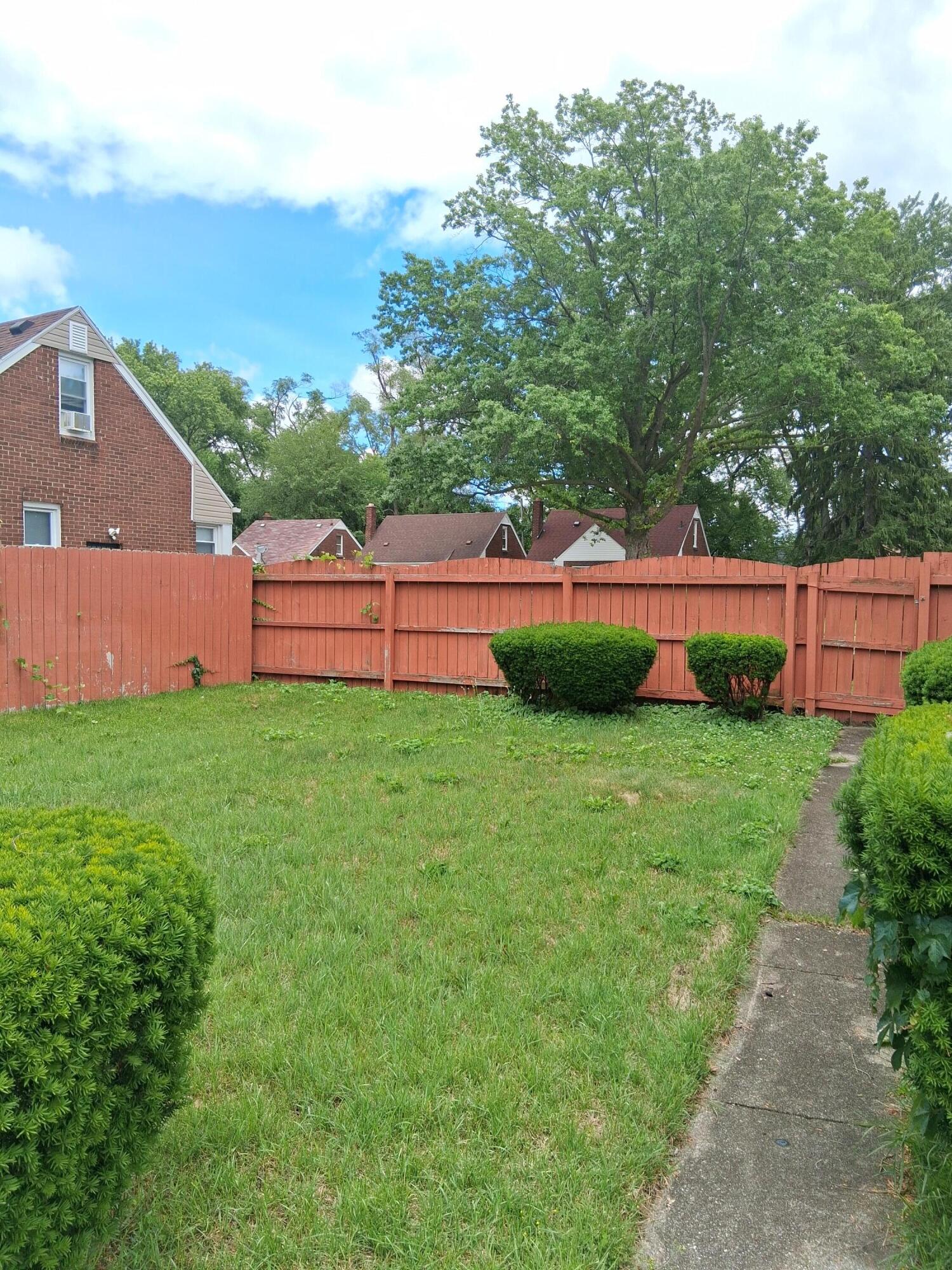 18211 Stansbury Avenue Property Photo 39