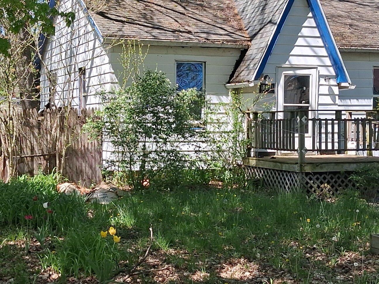 1354 Hurd Avenue Property Photo 3