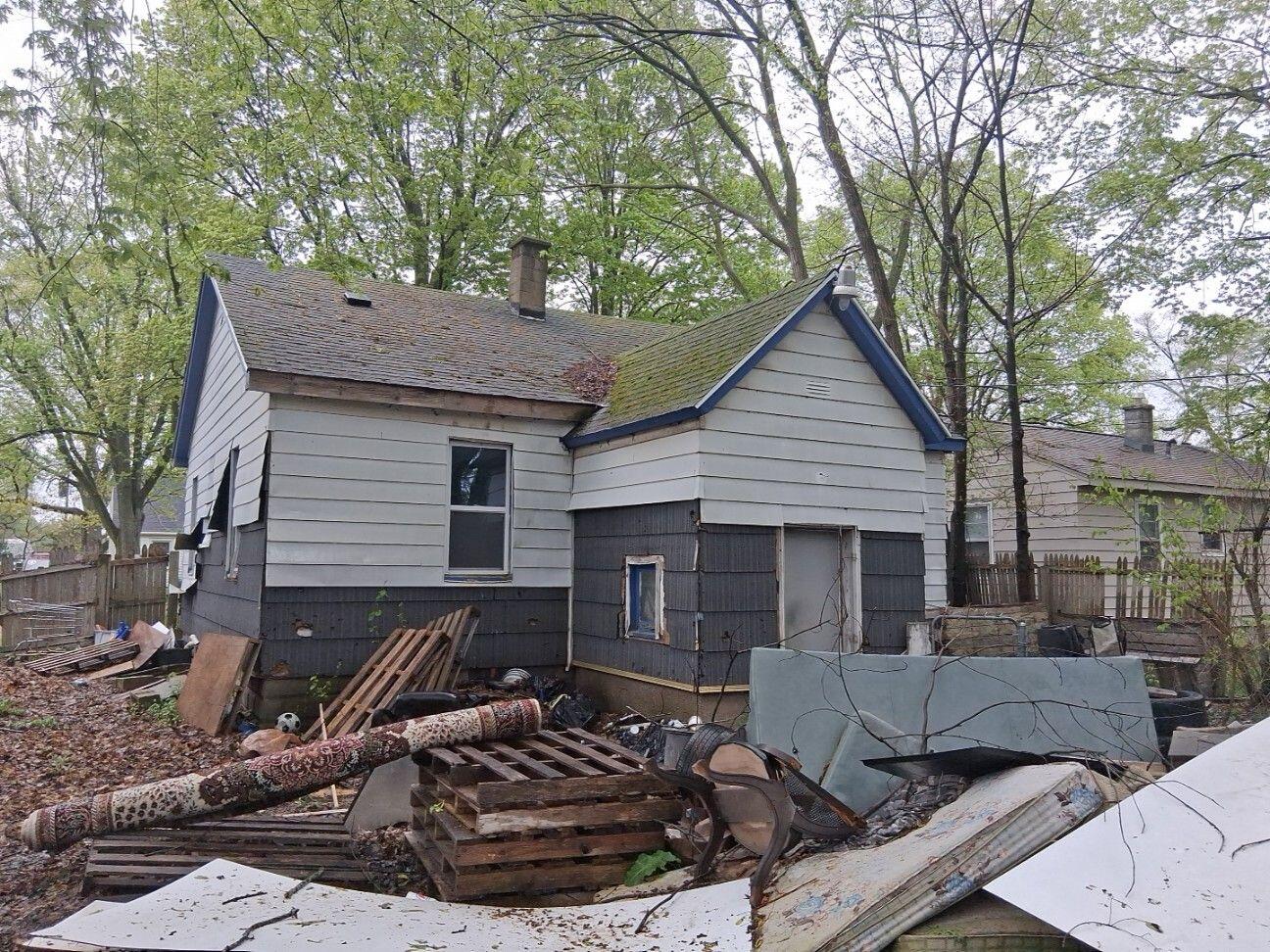 1354 Hurd Avenue Property Photo 4