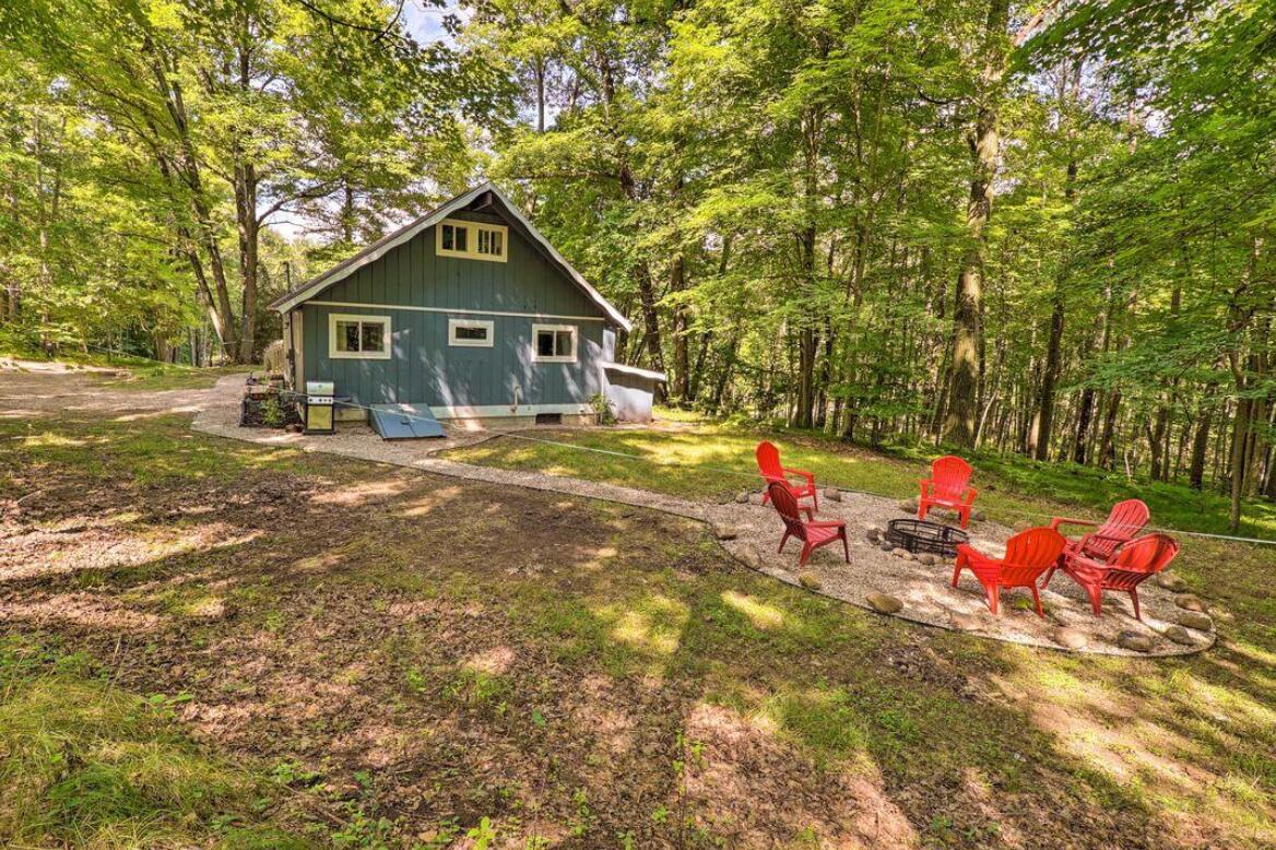 12155 Dubois Drive Property Photo 17