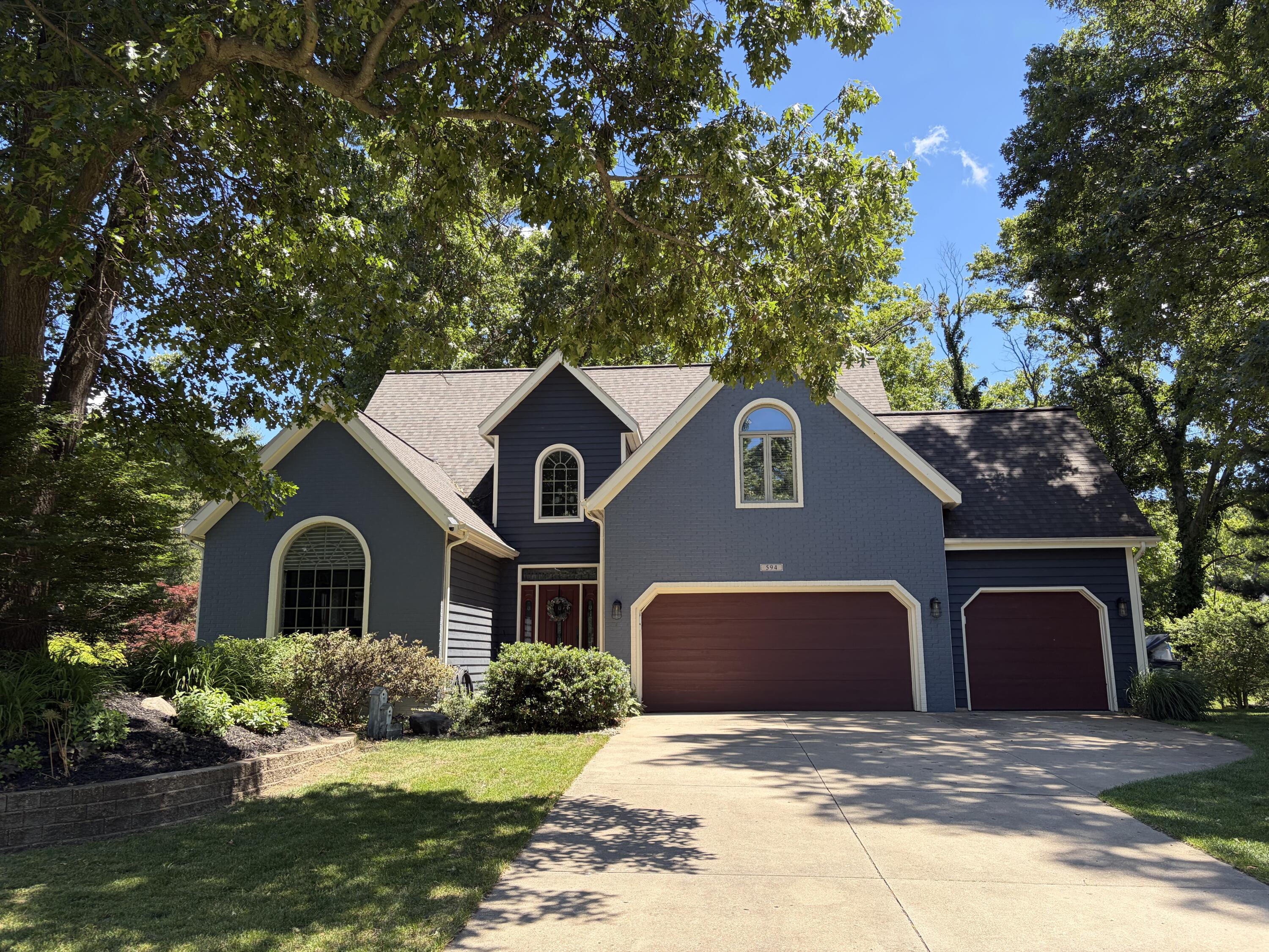 594 Springwood Drive Property Photo 1