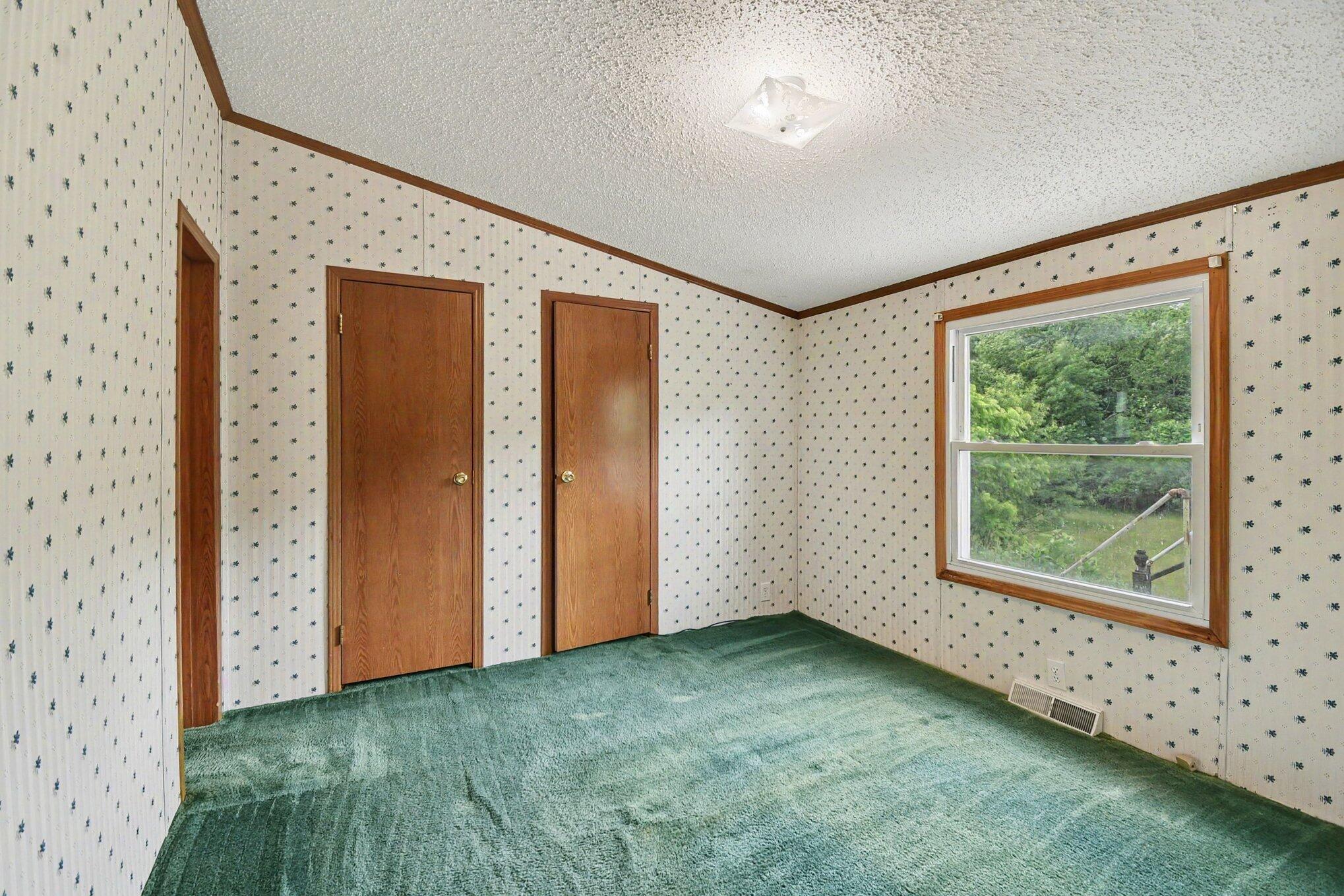 11644 E Hillis Road Property Photo 11