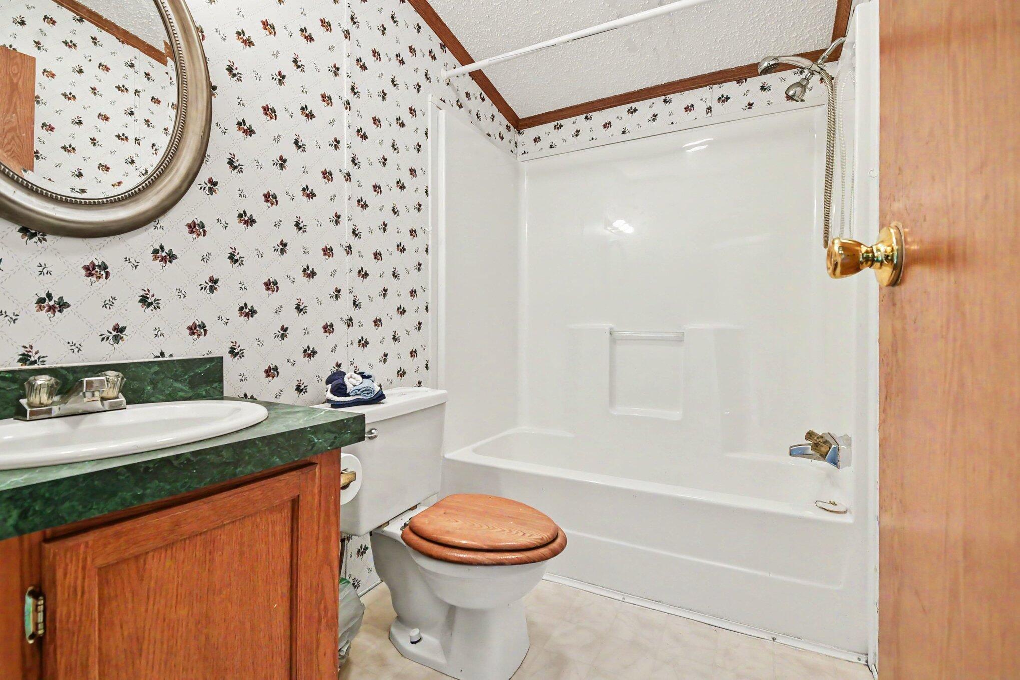 11644 E Hillis Road Property Photo 16