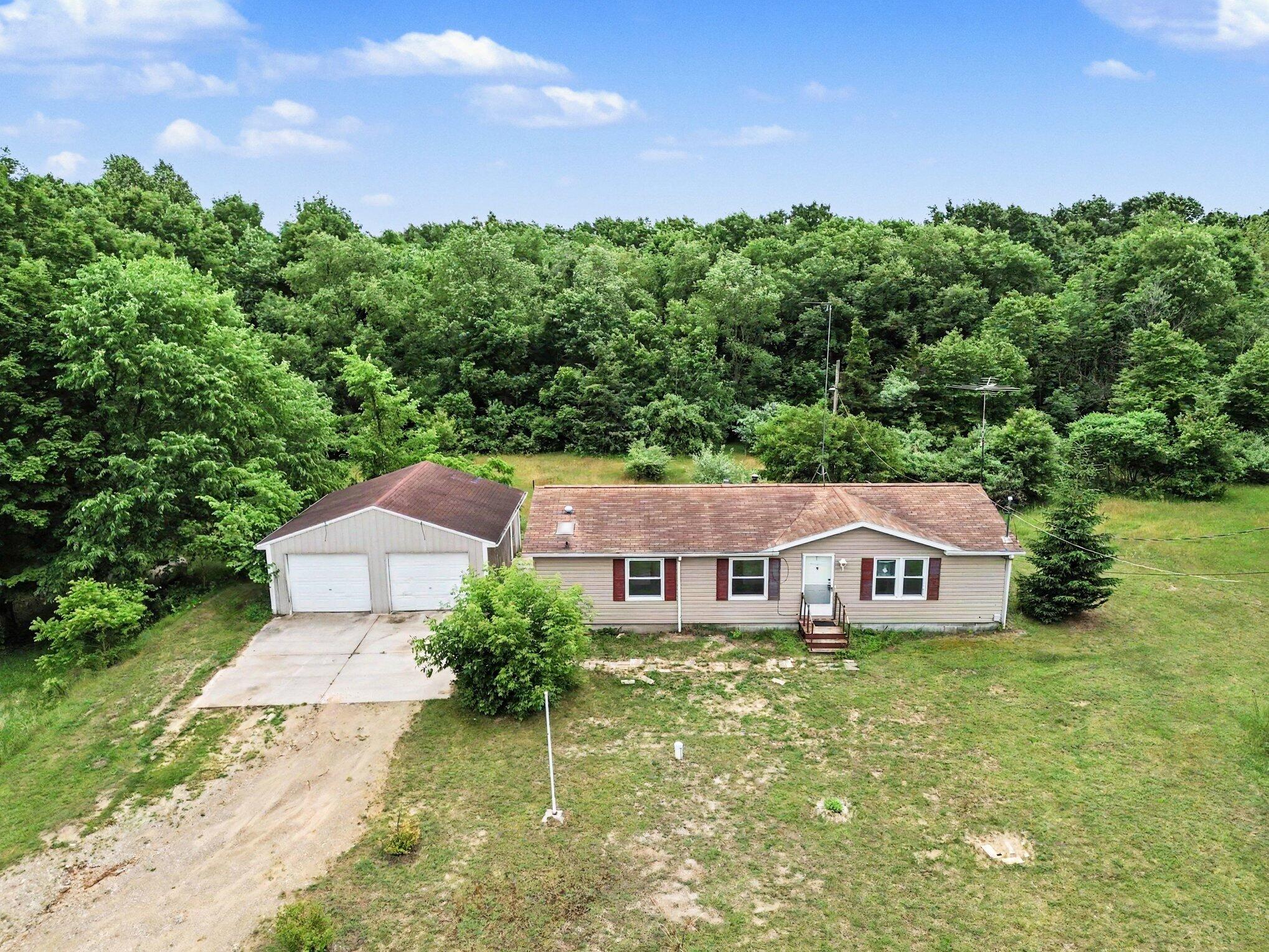 11644 E Hillis Road Property Photo 25