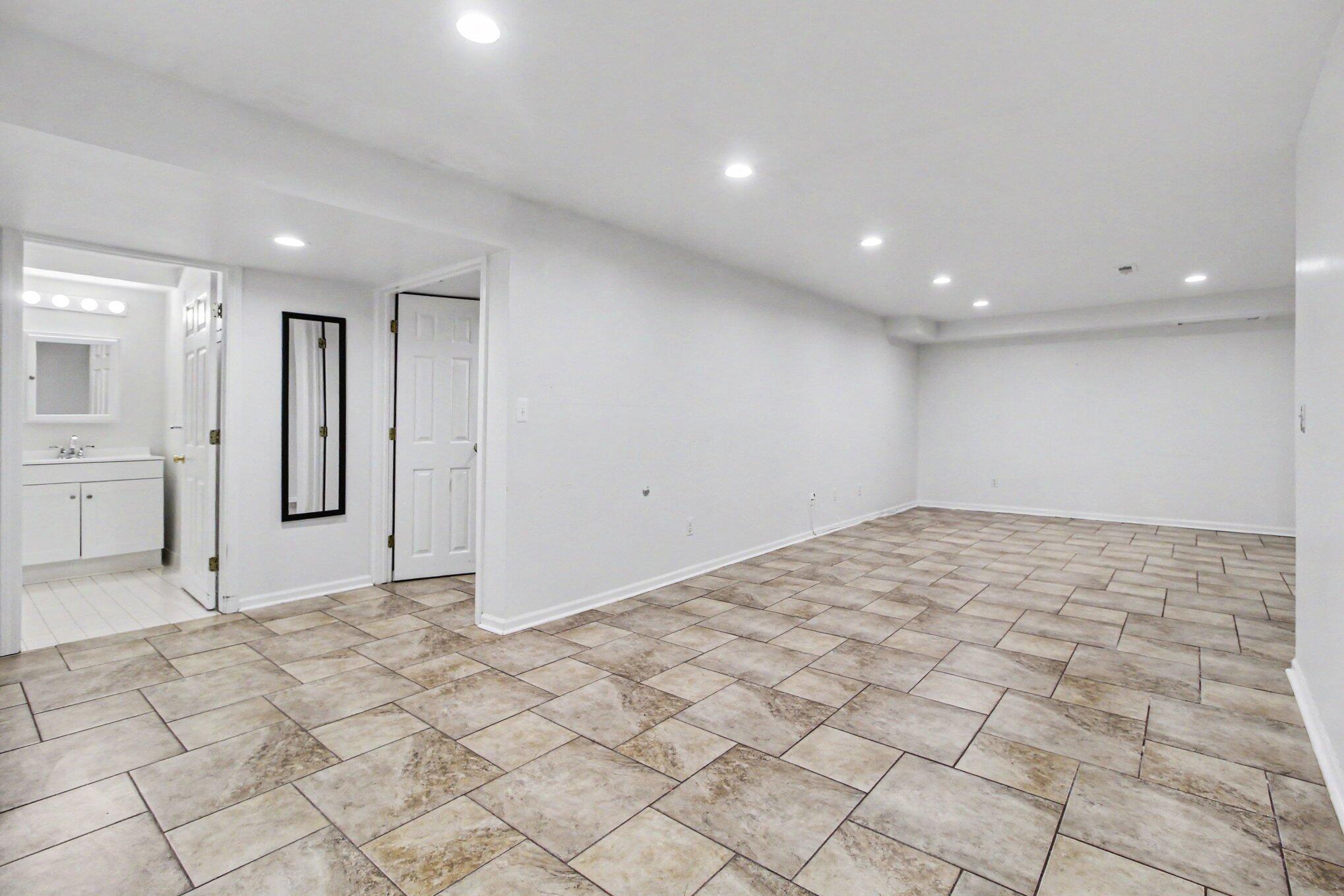 183 Kingsbrook Avenue 17 Property Photo 21