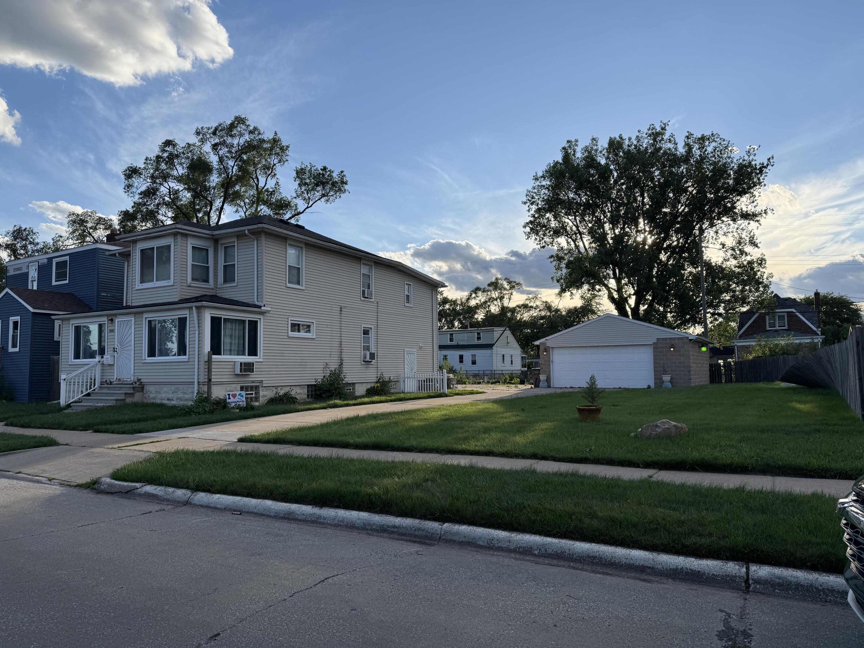 3886 14th Street Property Photo 3