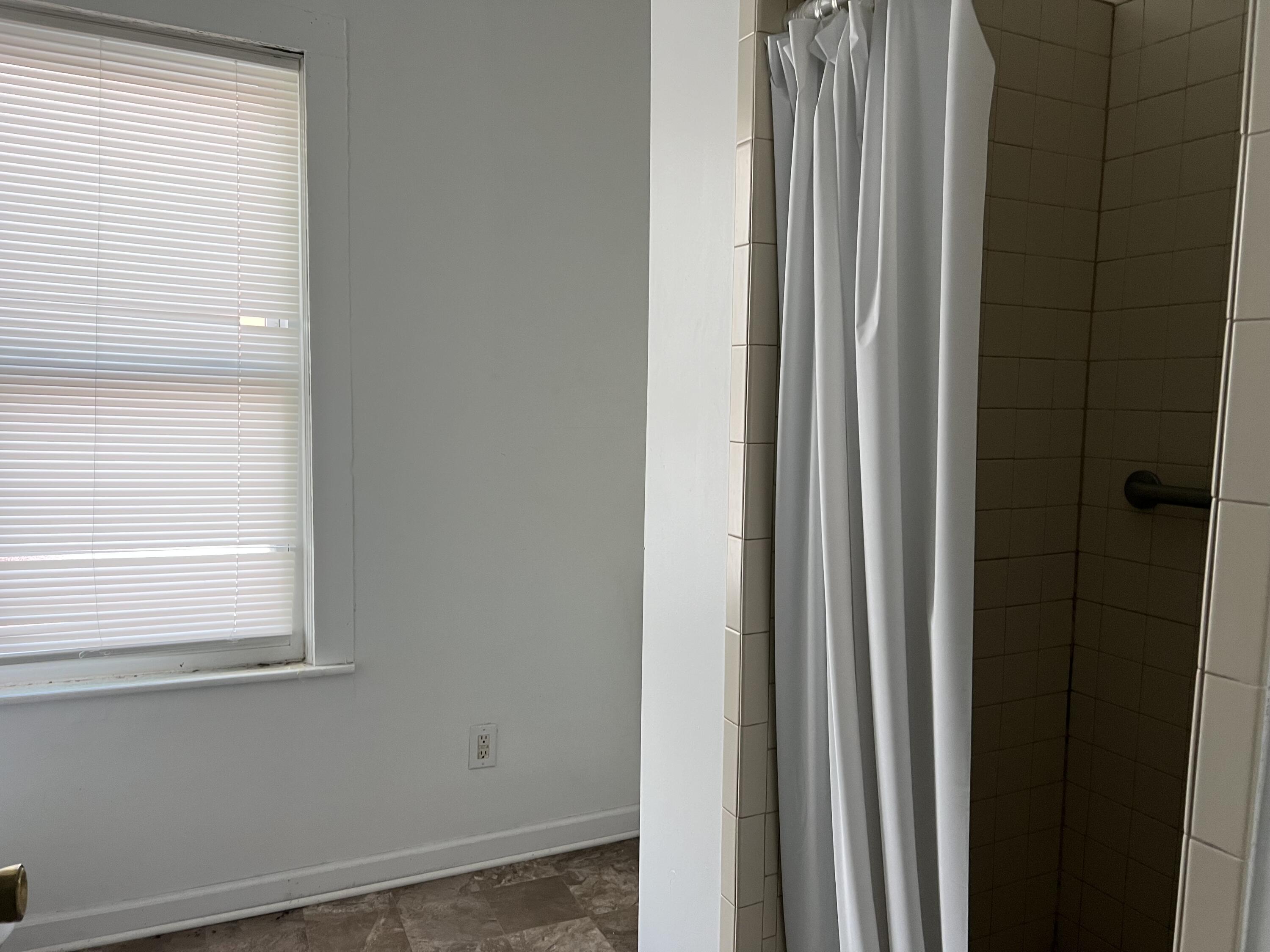 165 Capital Avenue Ne Property Photo 24