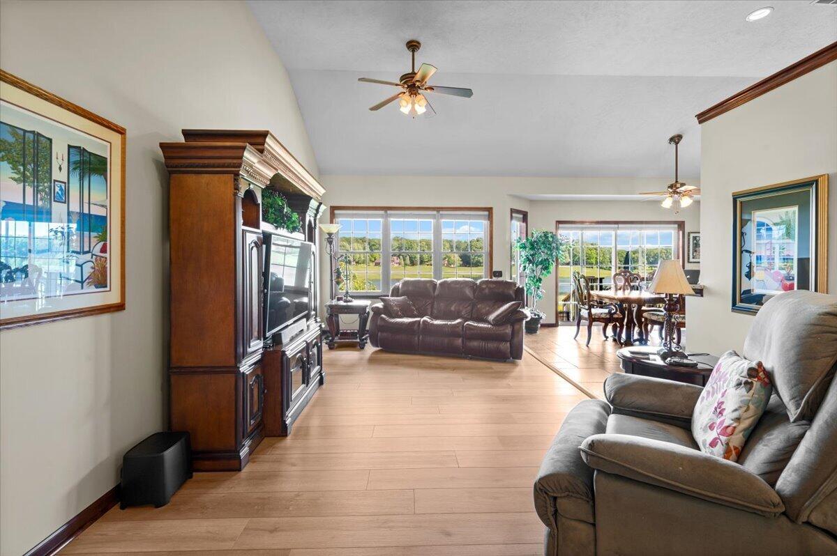 9482 Stonebridge Property Photo 9