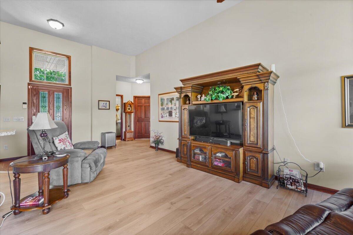 9482 Stonebridge Property Photo 10