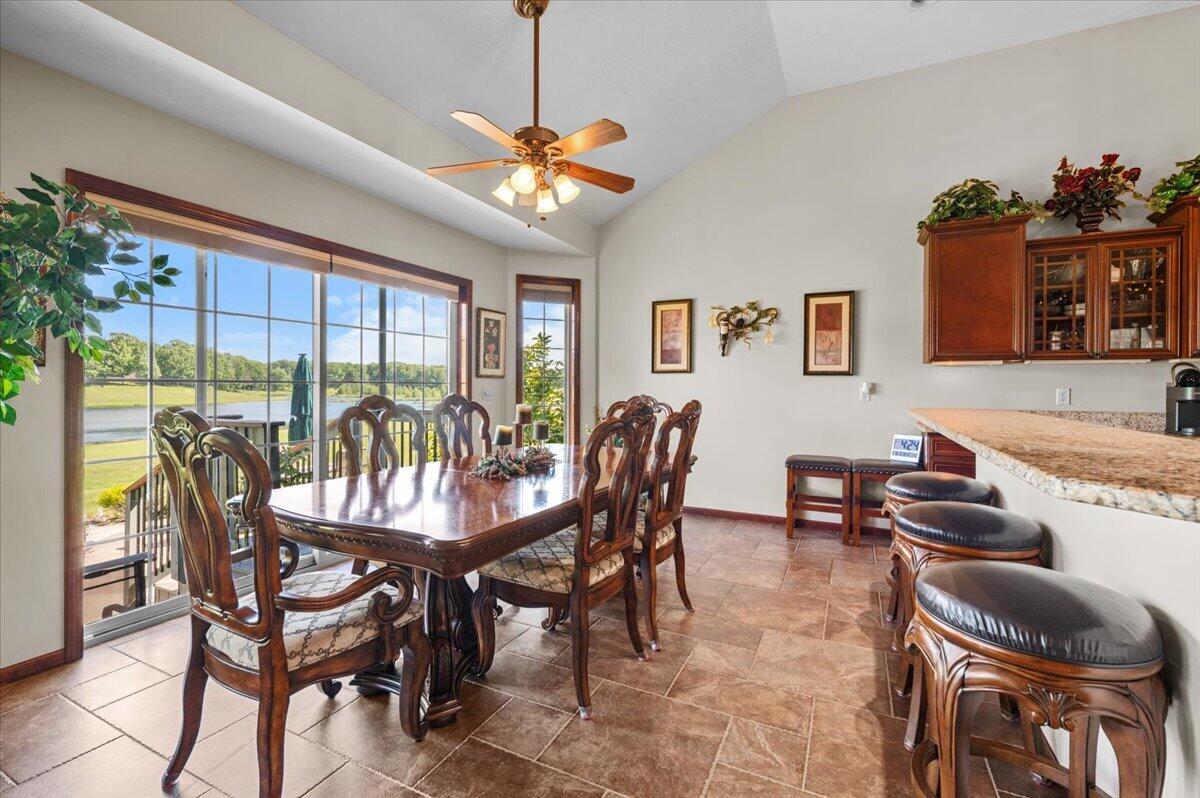 9482 Stonebridge Property Photo 17