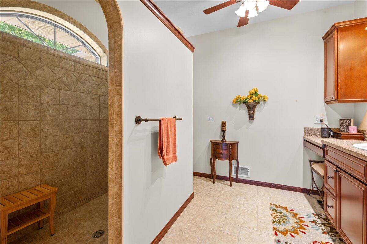 9482 Stonebridge Property Photo 24