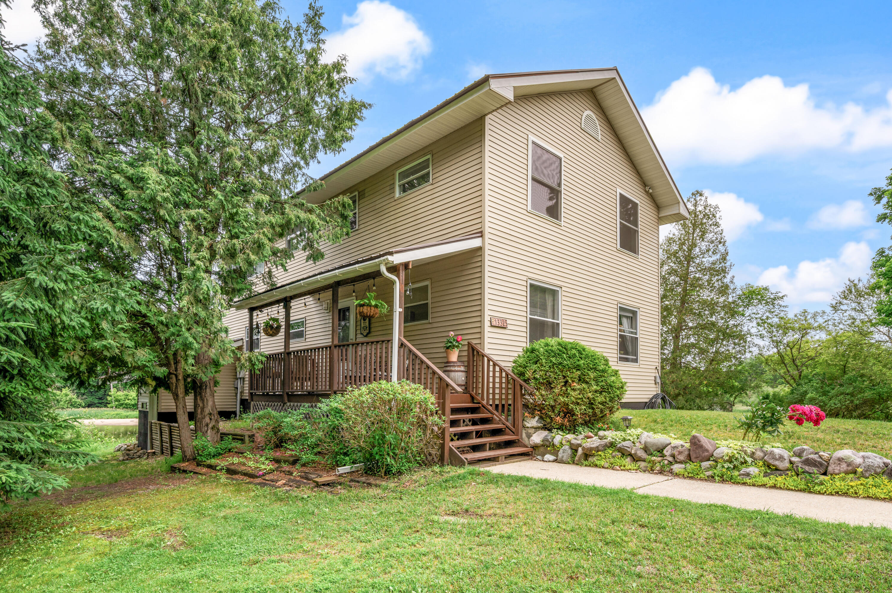 13325 Donna Road Property Photo 6