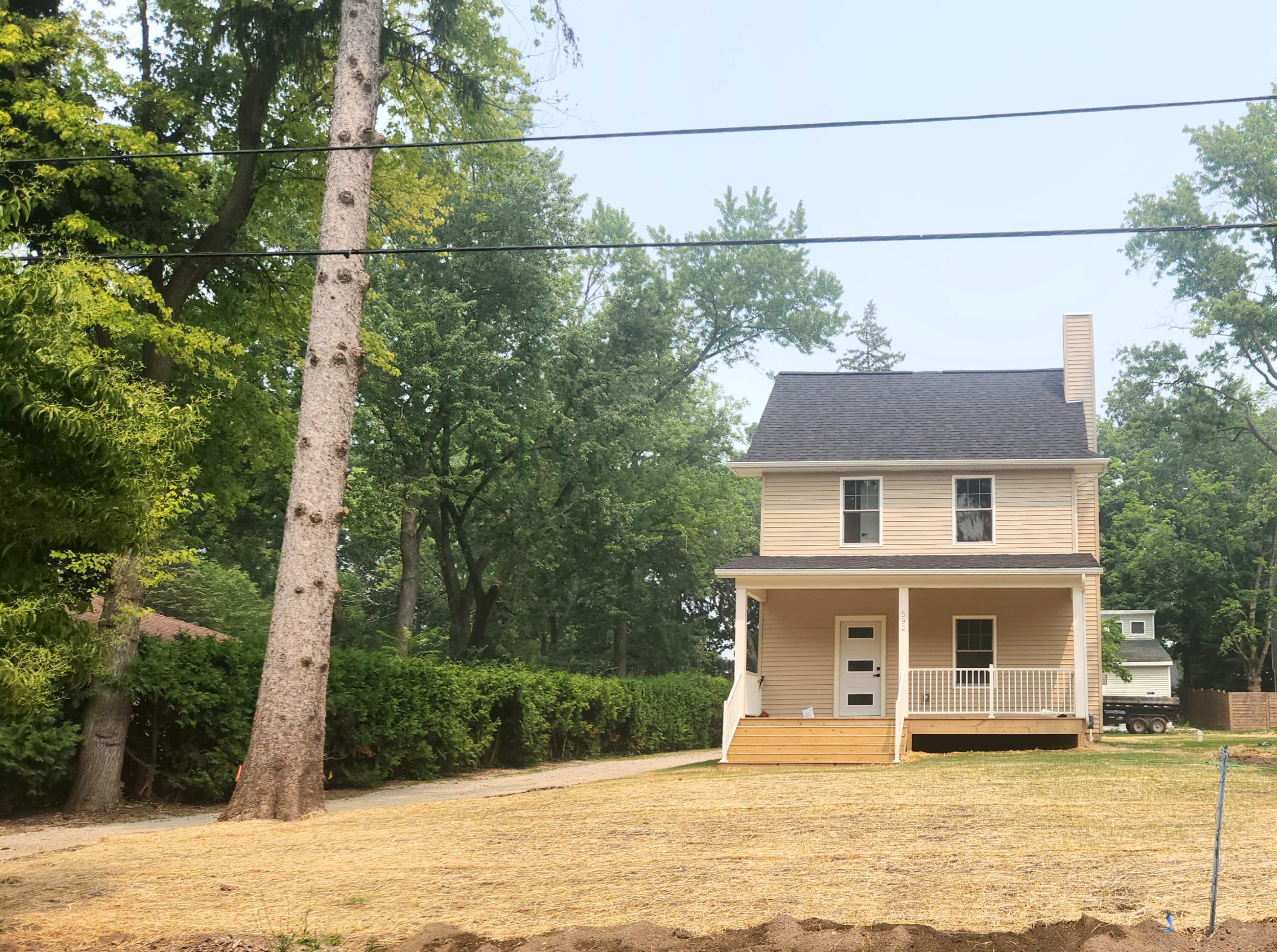 592 Kuehnle Avenue Property Photo 1